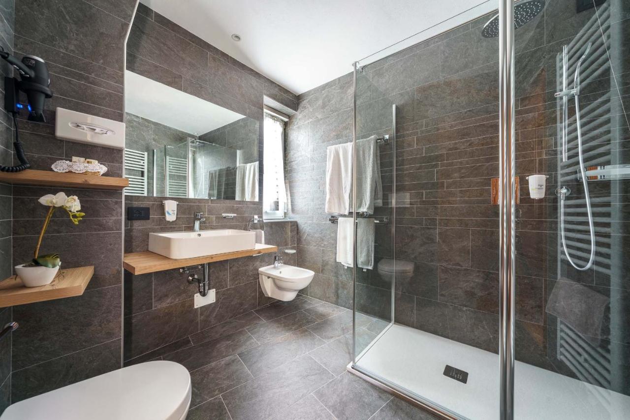 Standard Triple Room with Balcony and View,1078295824:JPEG