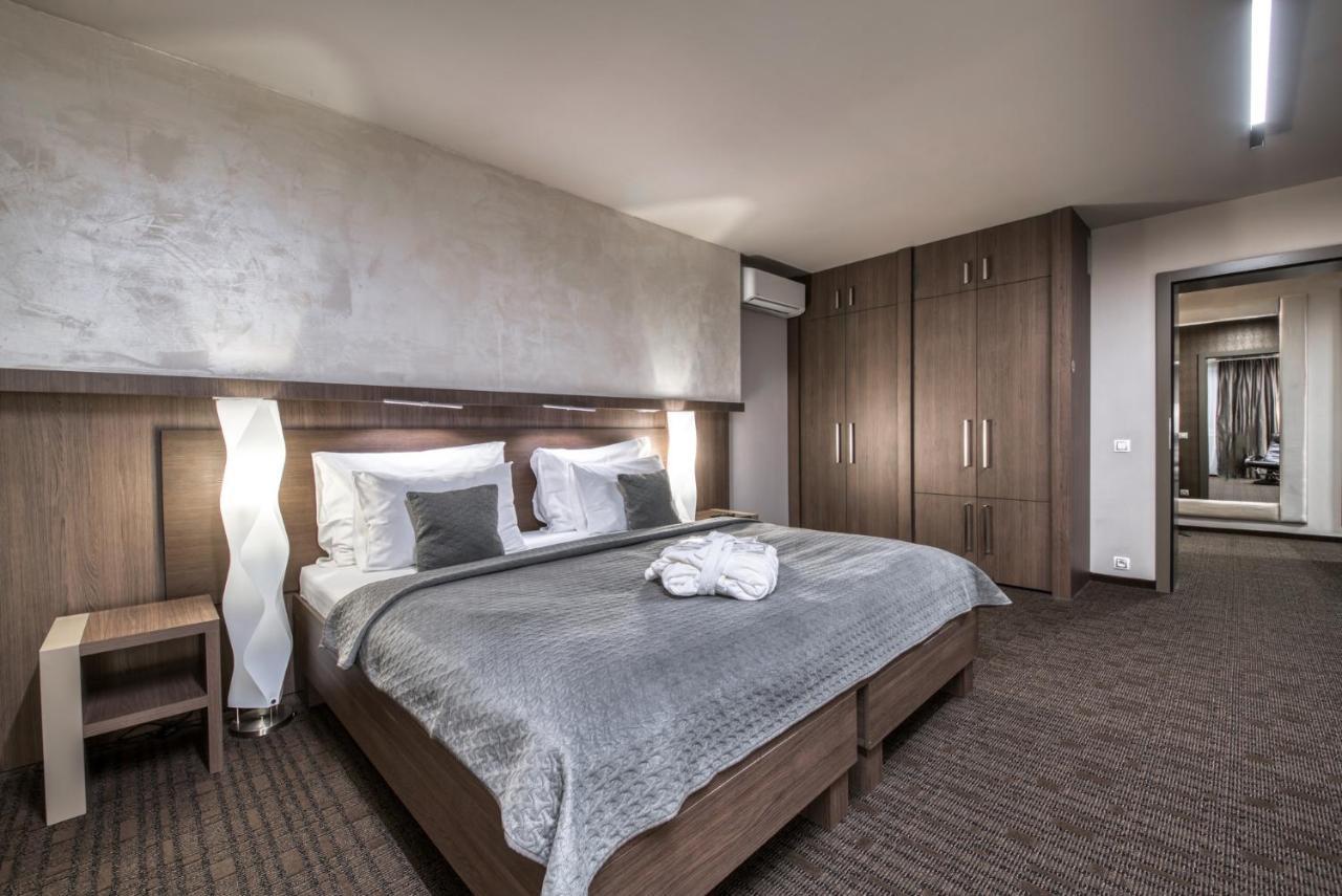 Deluxe Quadruple Room with Free Access to Wellness and Fitness,1089556116:JPEG