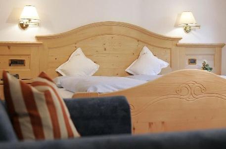 Deluxe Double Room,17724404:JPEG