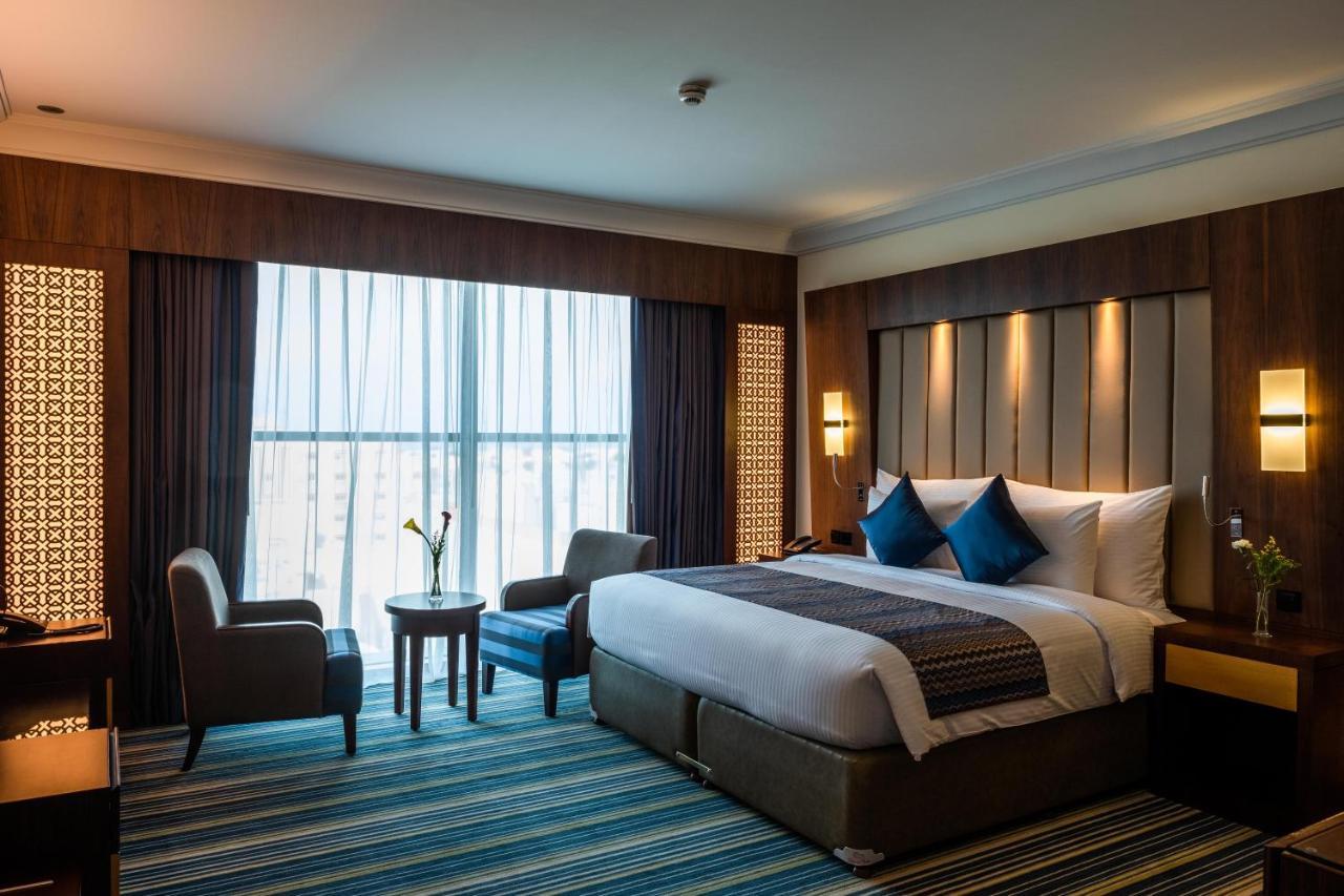 Superior Single Room on F&B Dining restaurants on spa on laundry services Late check out Early check subject to hotel availability,1284544870:JPEG
