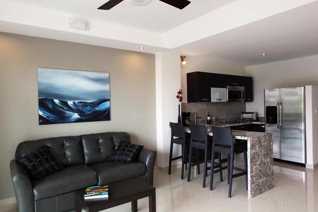 1 Bedroom POOL SUITE With Kitchen, Plunge pool, Living room, 2 XL balconies,645540678:JPEG