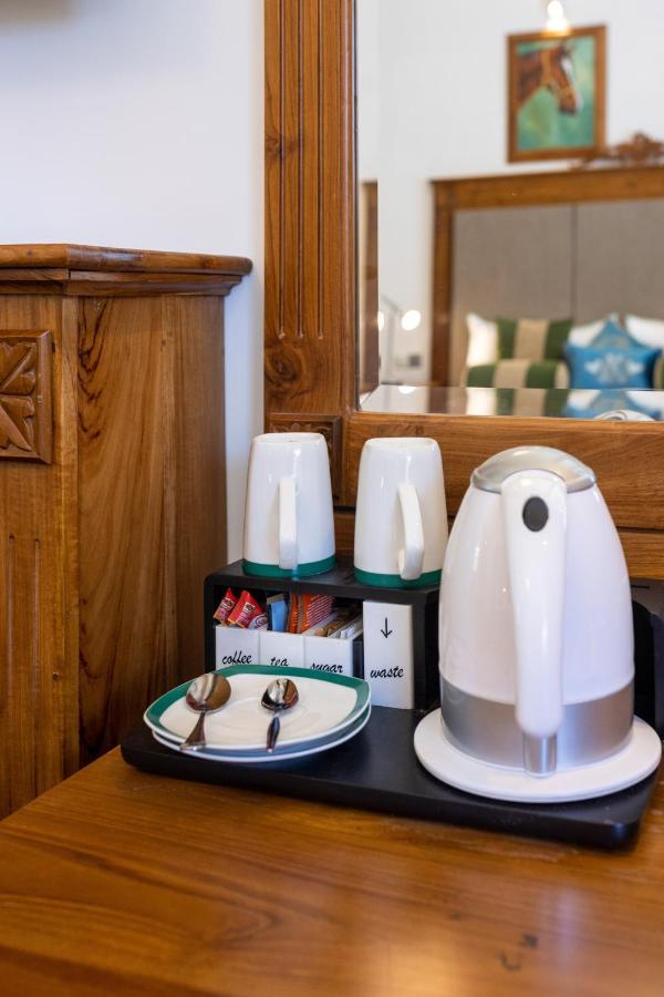 Junior Suite with Spa Bath 10% discount on wellness spa and Araliya Fashion and wood carving.