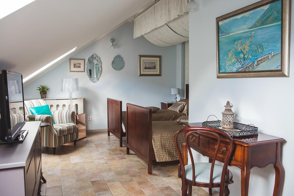 Attic Twin Room