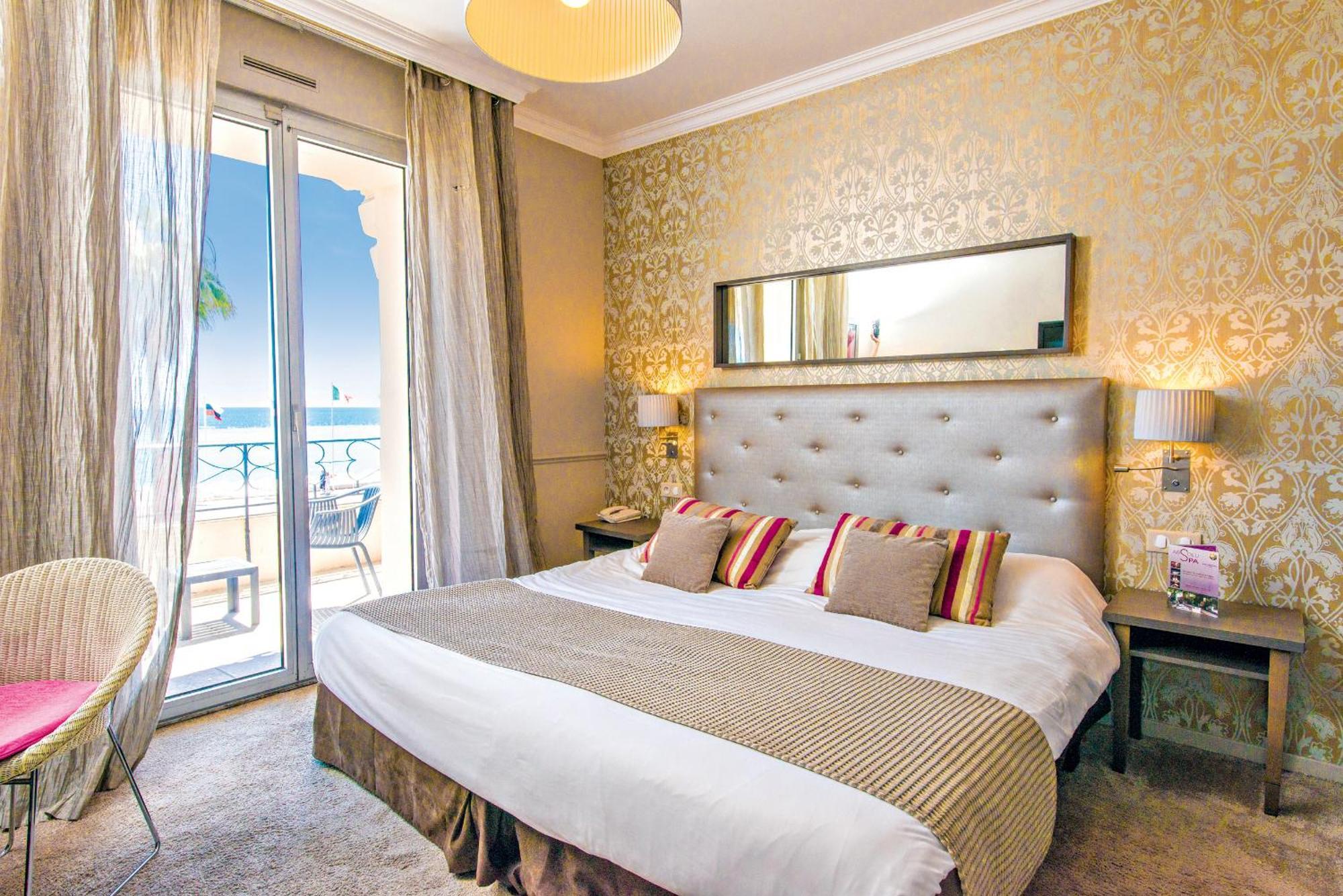 Habitación Doble con terraza y vistas al mar