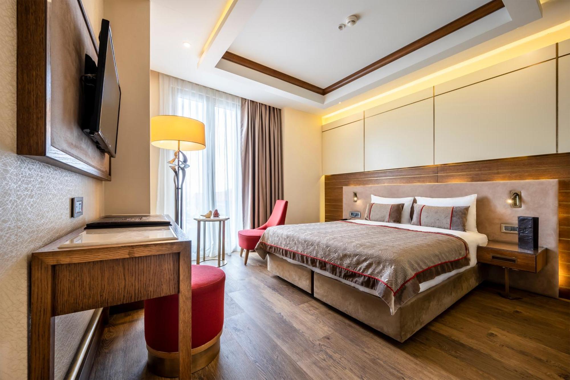 Deluxe Room Golden Horn View