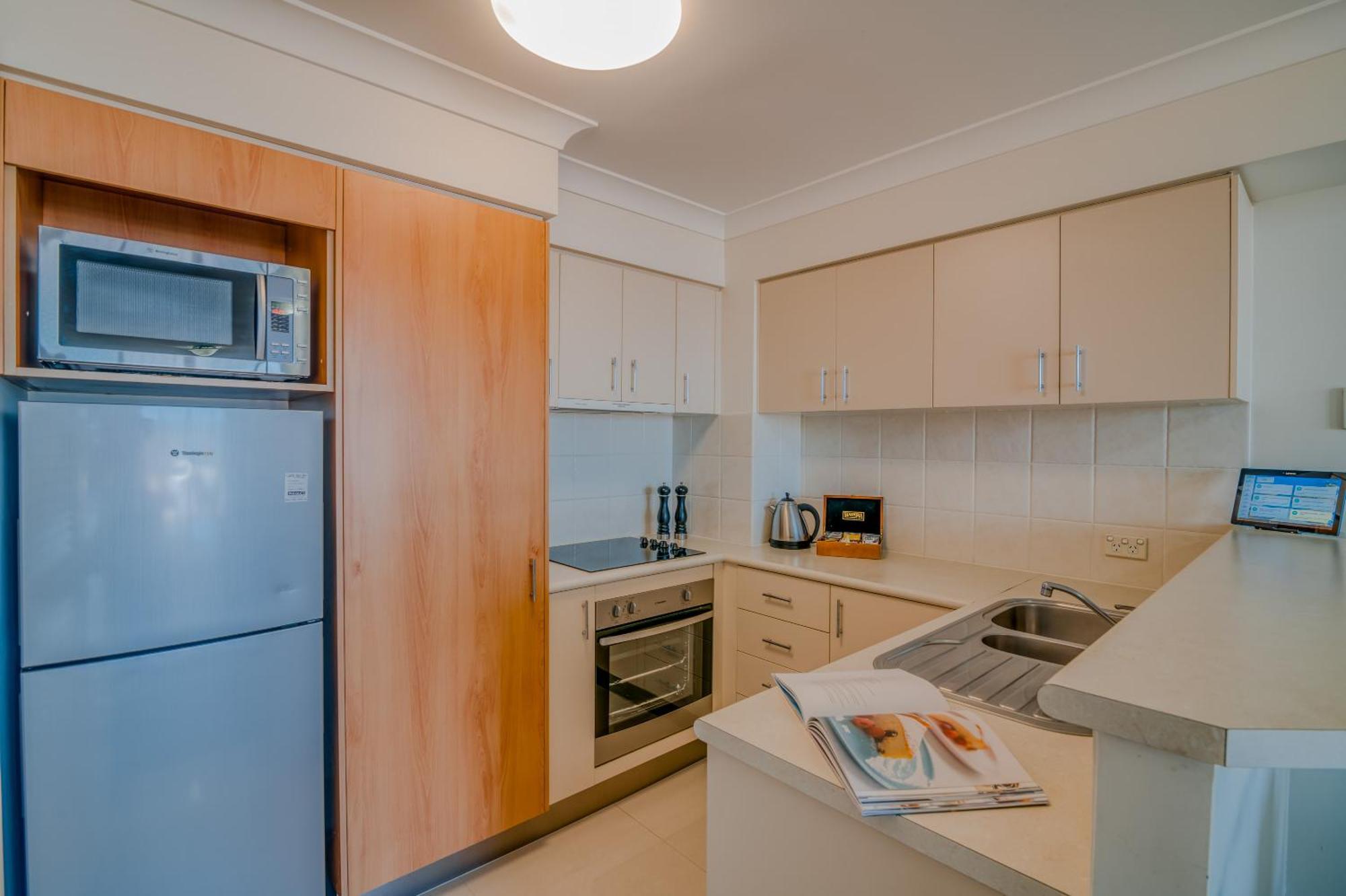 Superior One-Bedroom Apartment Ocean View