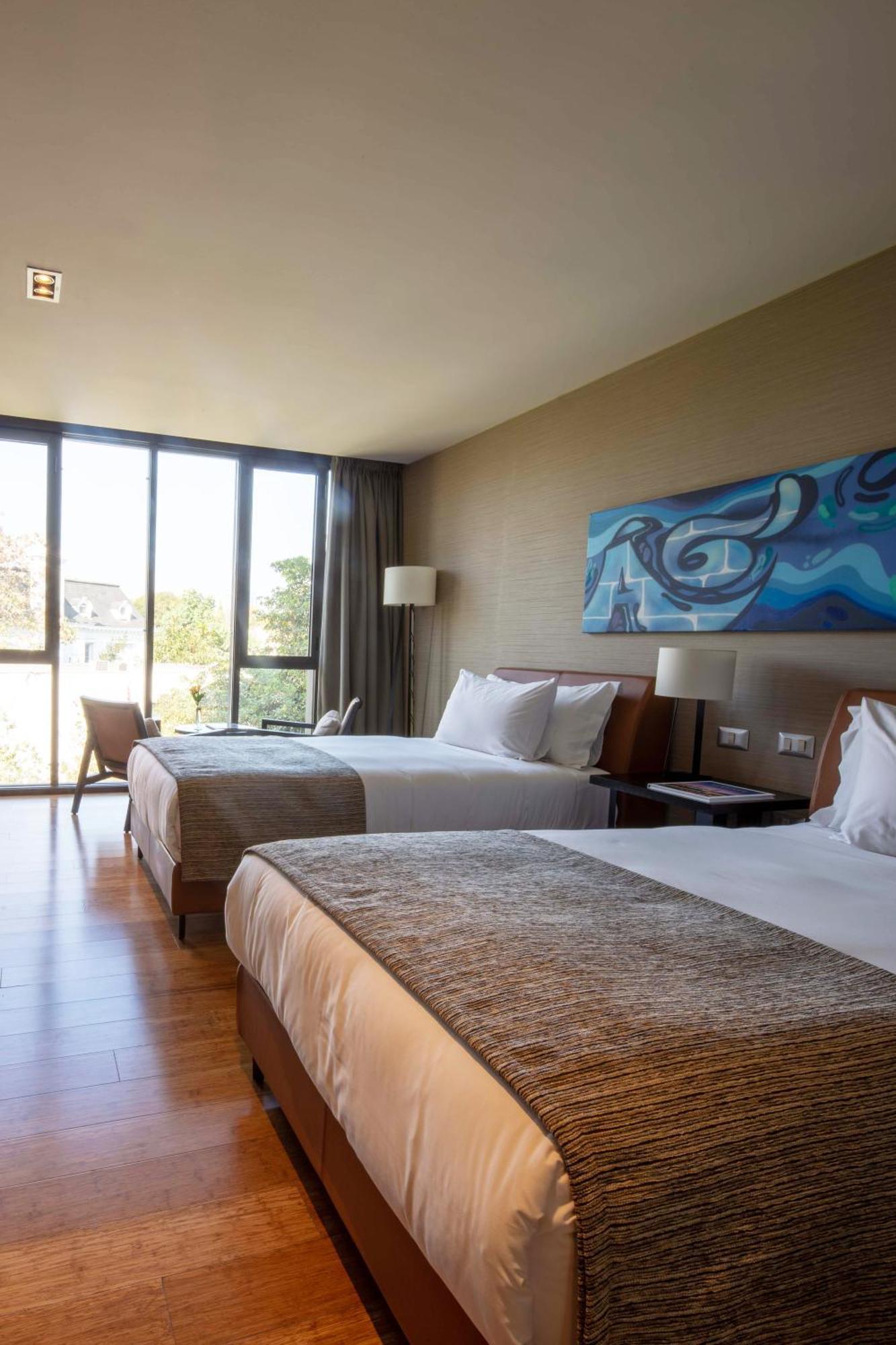 Twin Room,1465768310:JPEG