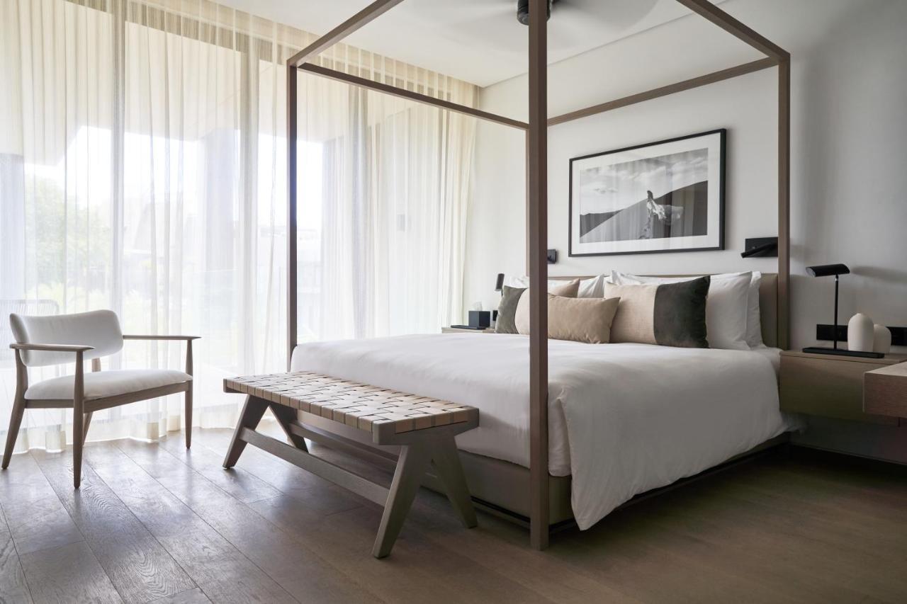 LUX* Residence met Zwembad
