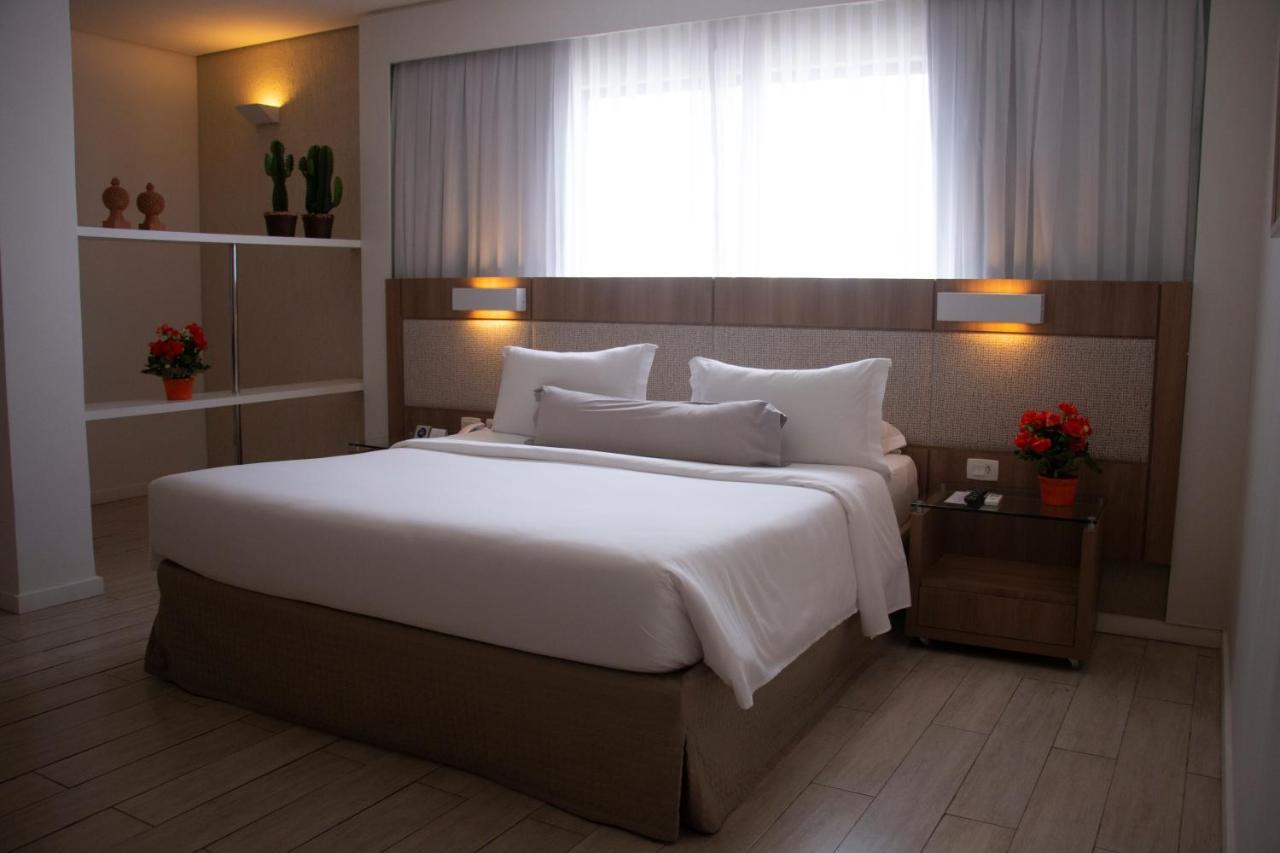Master Room,800143977:JPEG