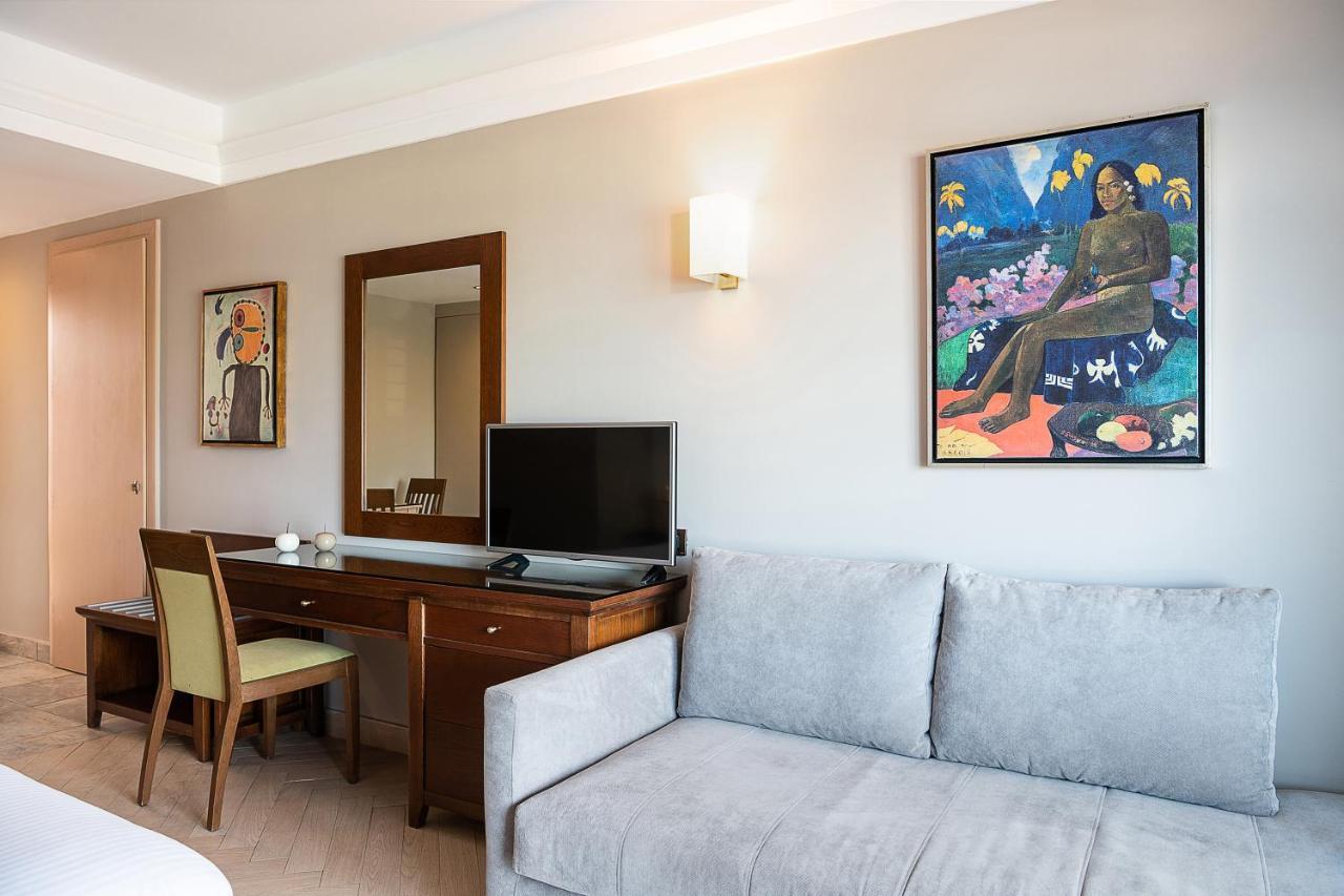 Studio with Sea View