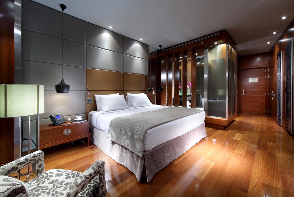 Quarto Superior com Cama de Casal ou 2 de Solteiro