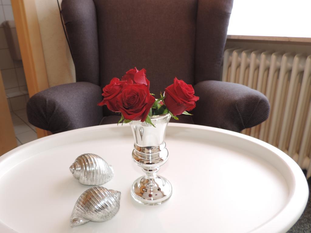 Double Garden View,127246578:JPEG