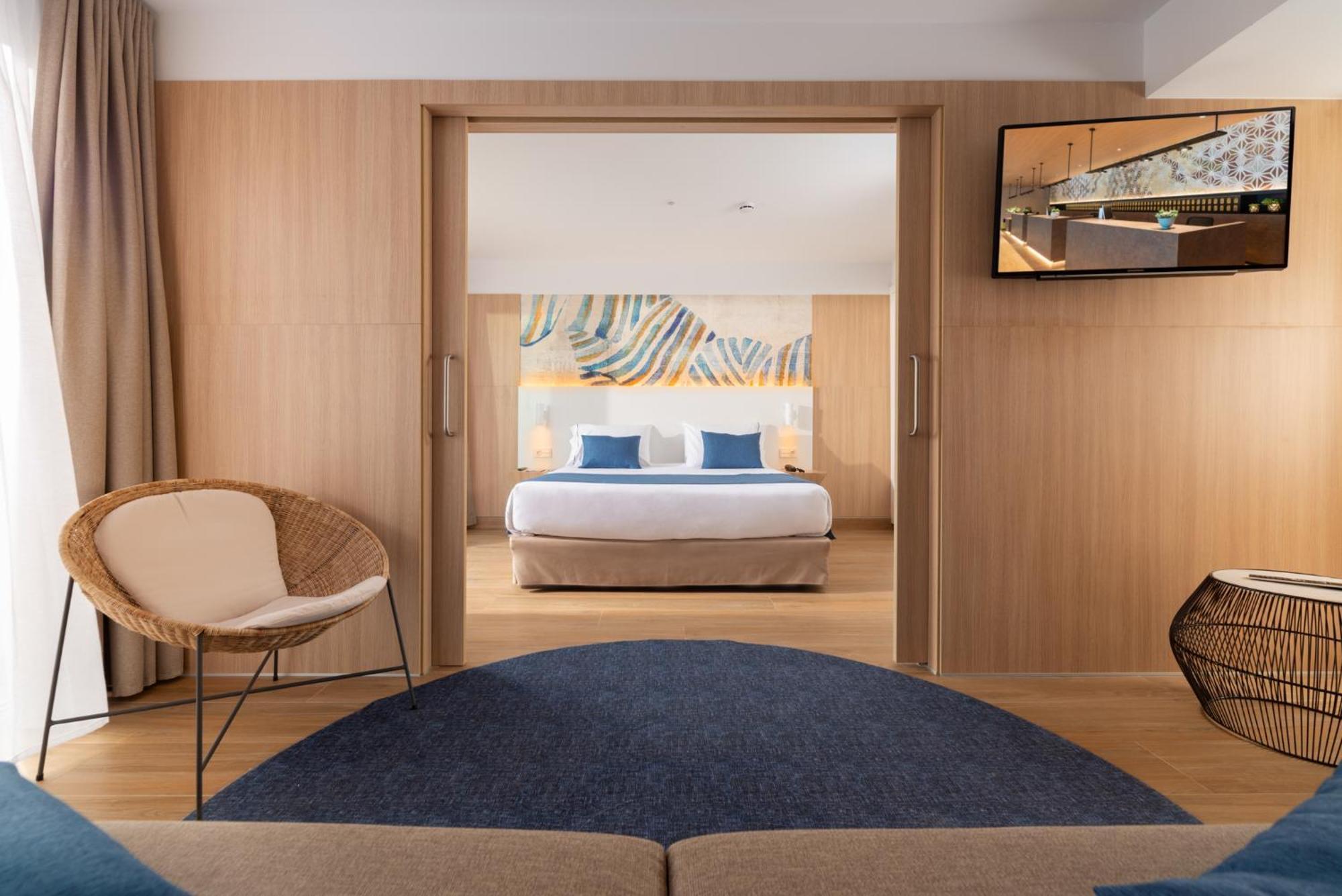 Suite with Pool View (2 Adults)