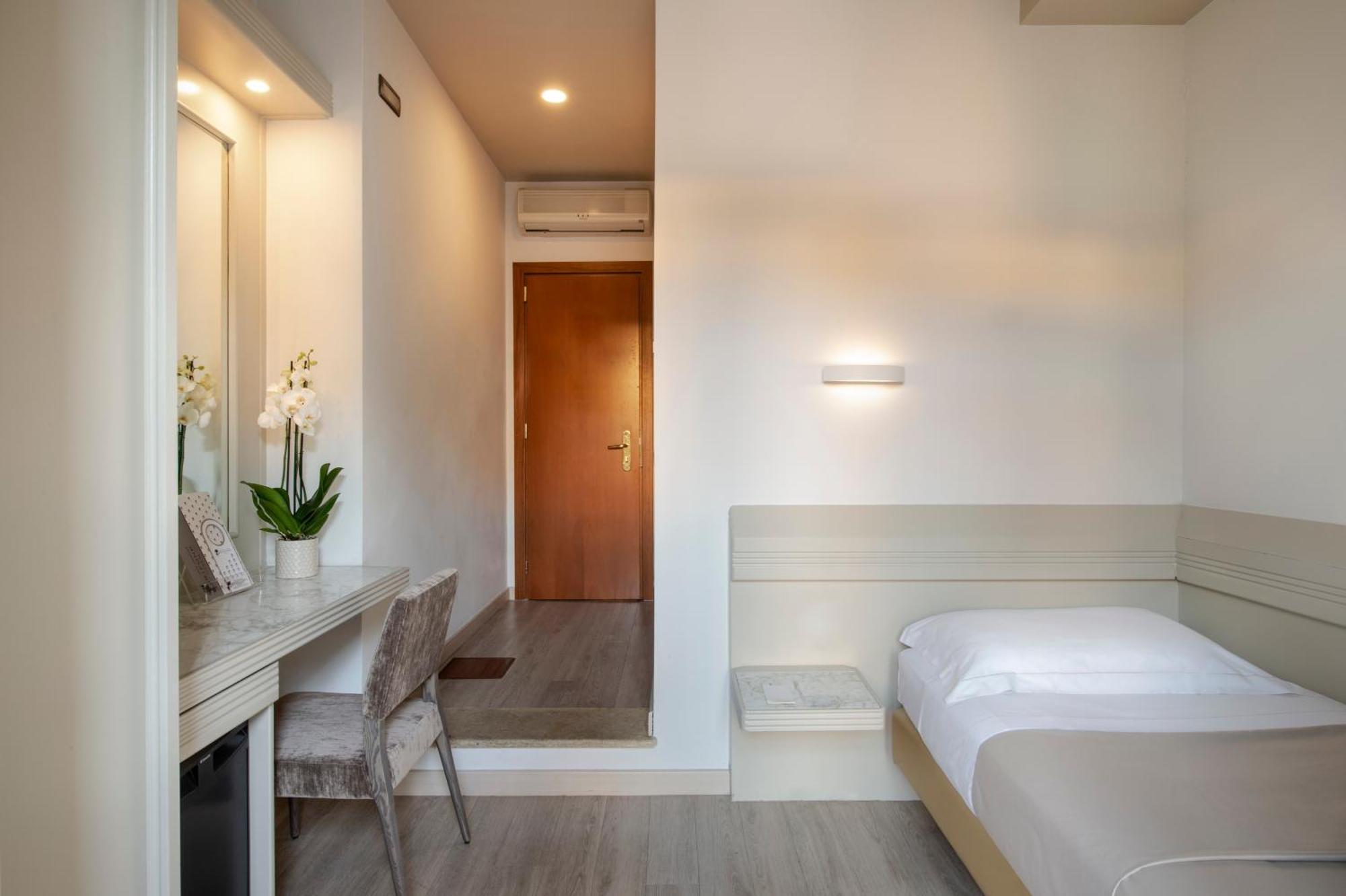 Single Room,1274645602:JPEG