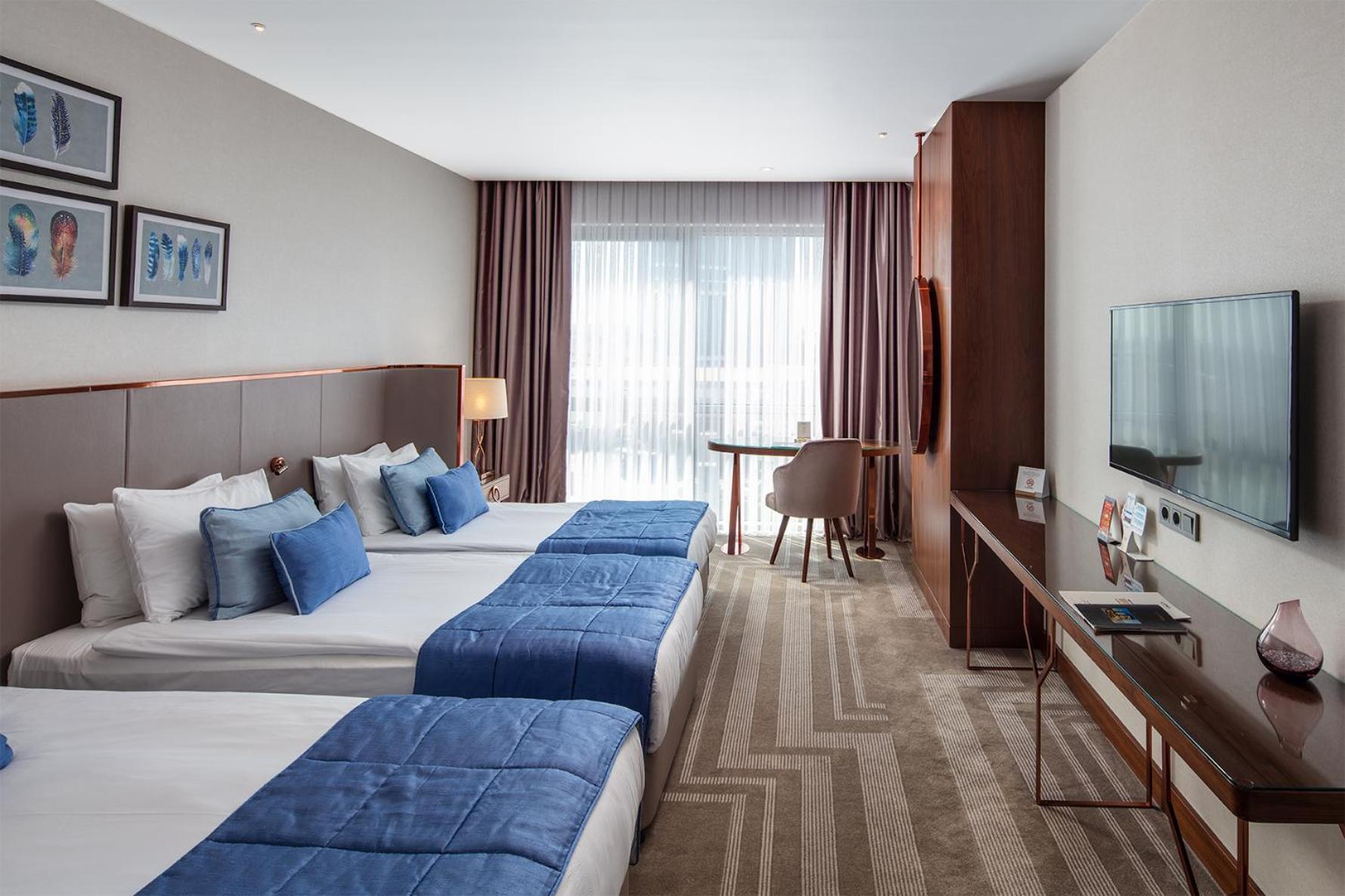 Quarto Deluxe com Cama de Casal ou 2 de Solteiro