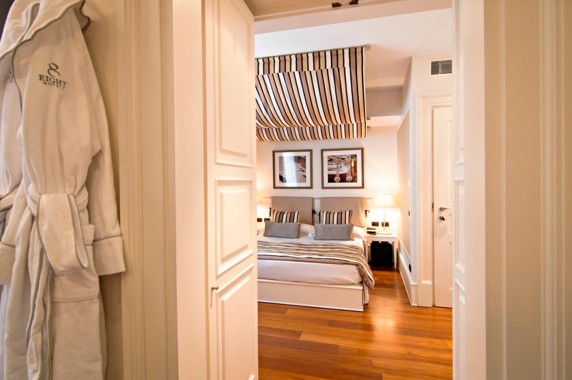 Quarto com Cama de Casal ou 2 de Solteiro