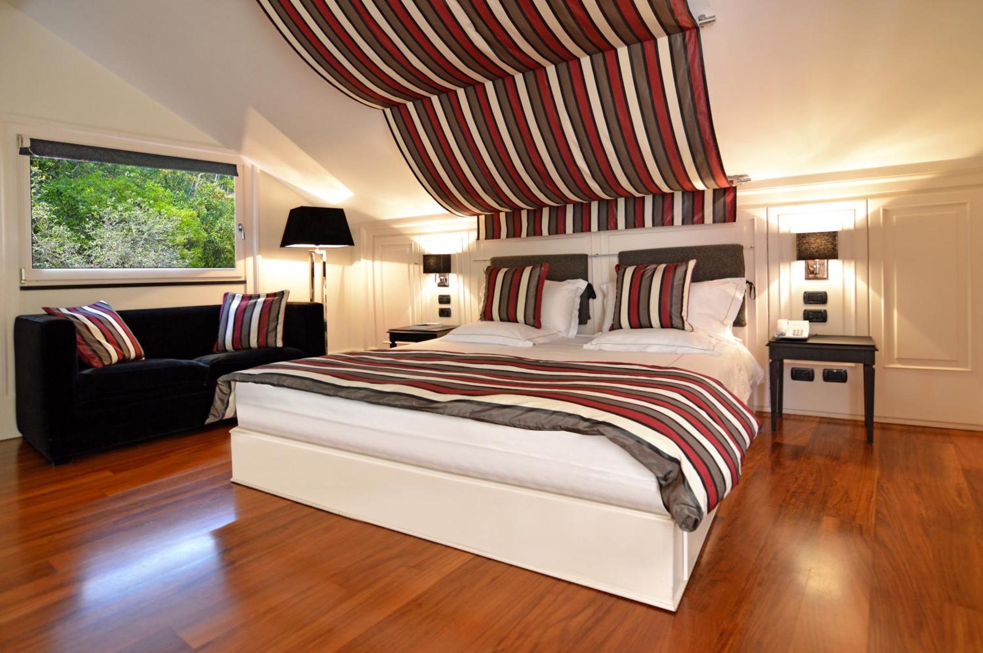 Quarto Superior com Cama de Casal ou 2 de Solteiro