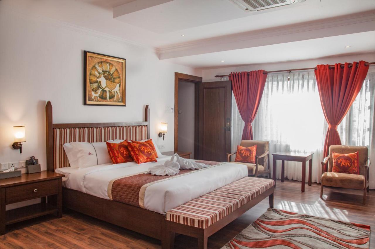 Suite with Spa Access,1304327197:JPEG