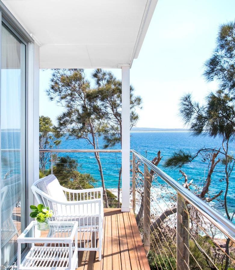 Luxury Suite with Sea and Pools Views