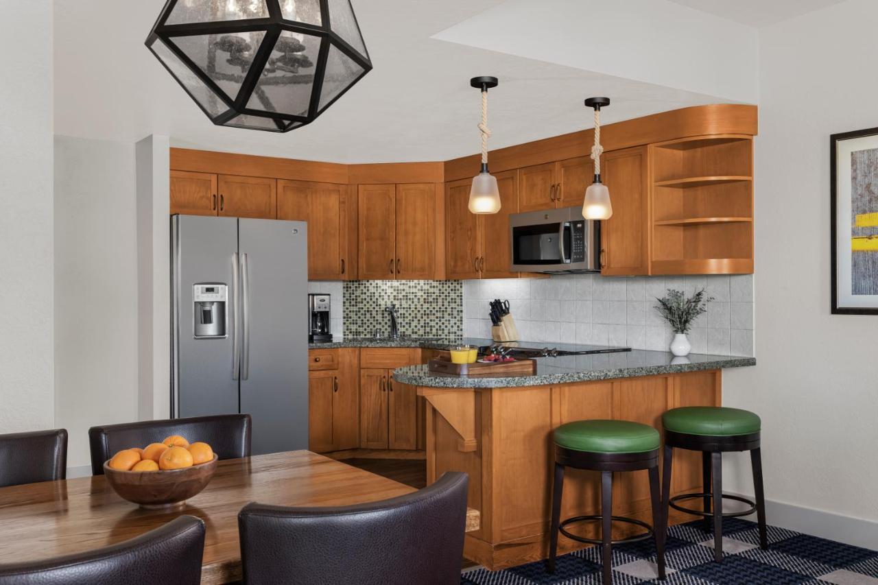 2 Bedroom Residence, Fireplace,1344987911:JPEG