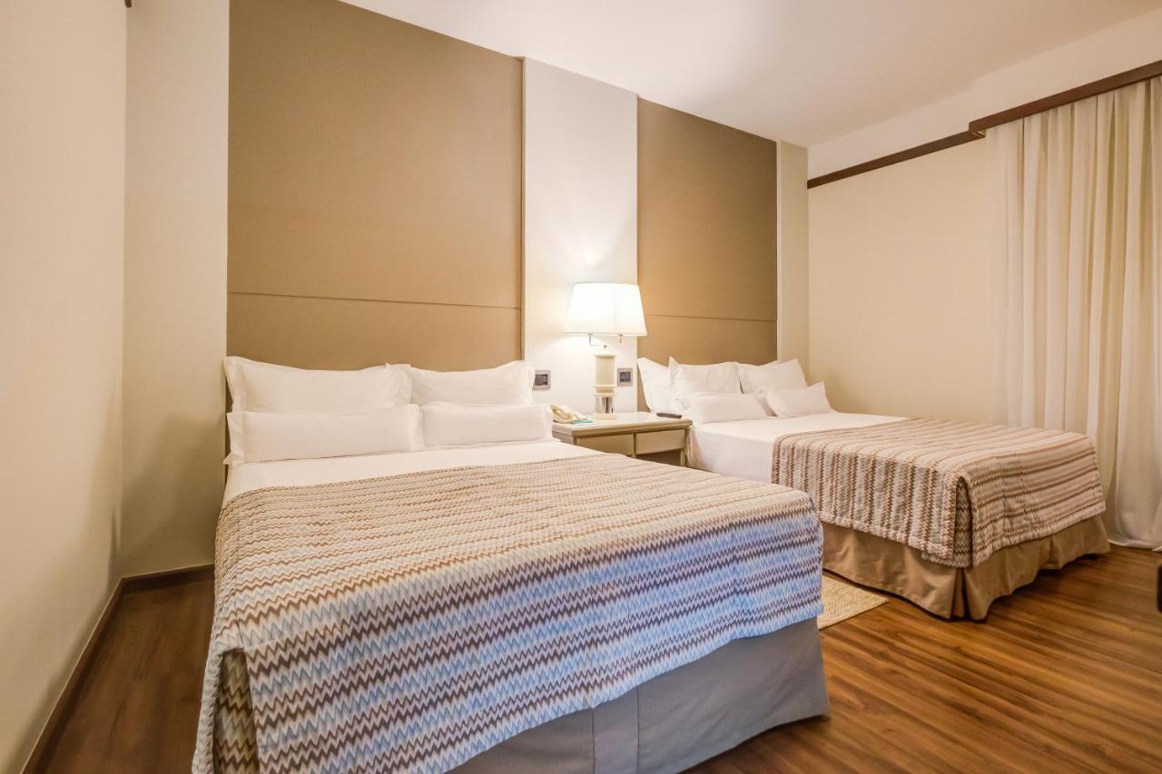 Quarto Duplo Superior com Vista Jardim