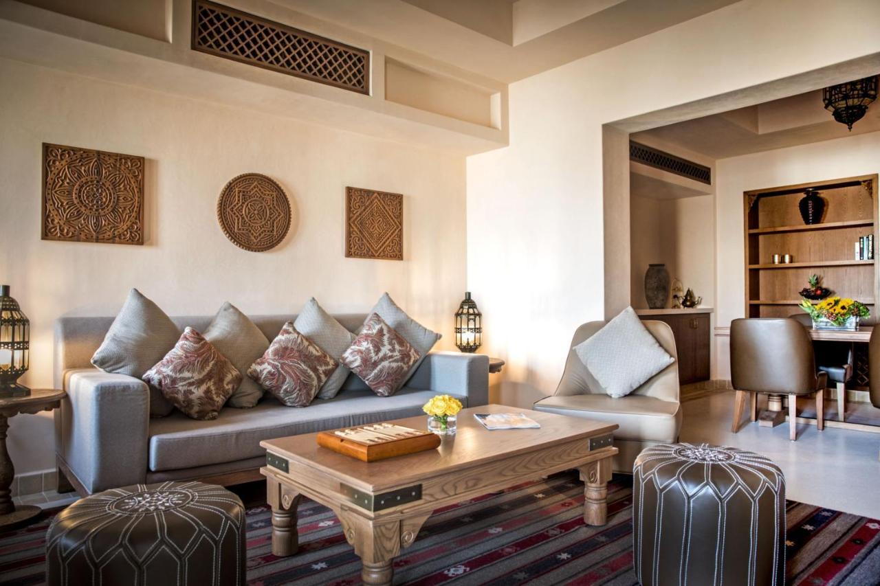 Suite Classique avec 1 Chambre Lit King-Size et Balcon