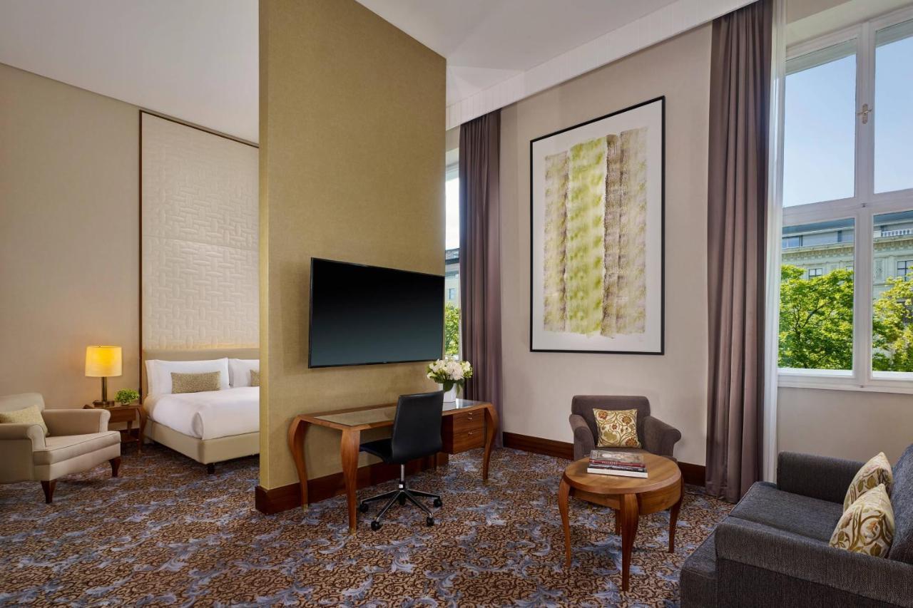Junior Suite,1350887911:JPEG