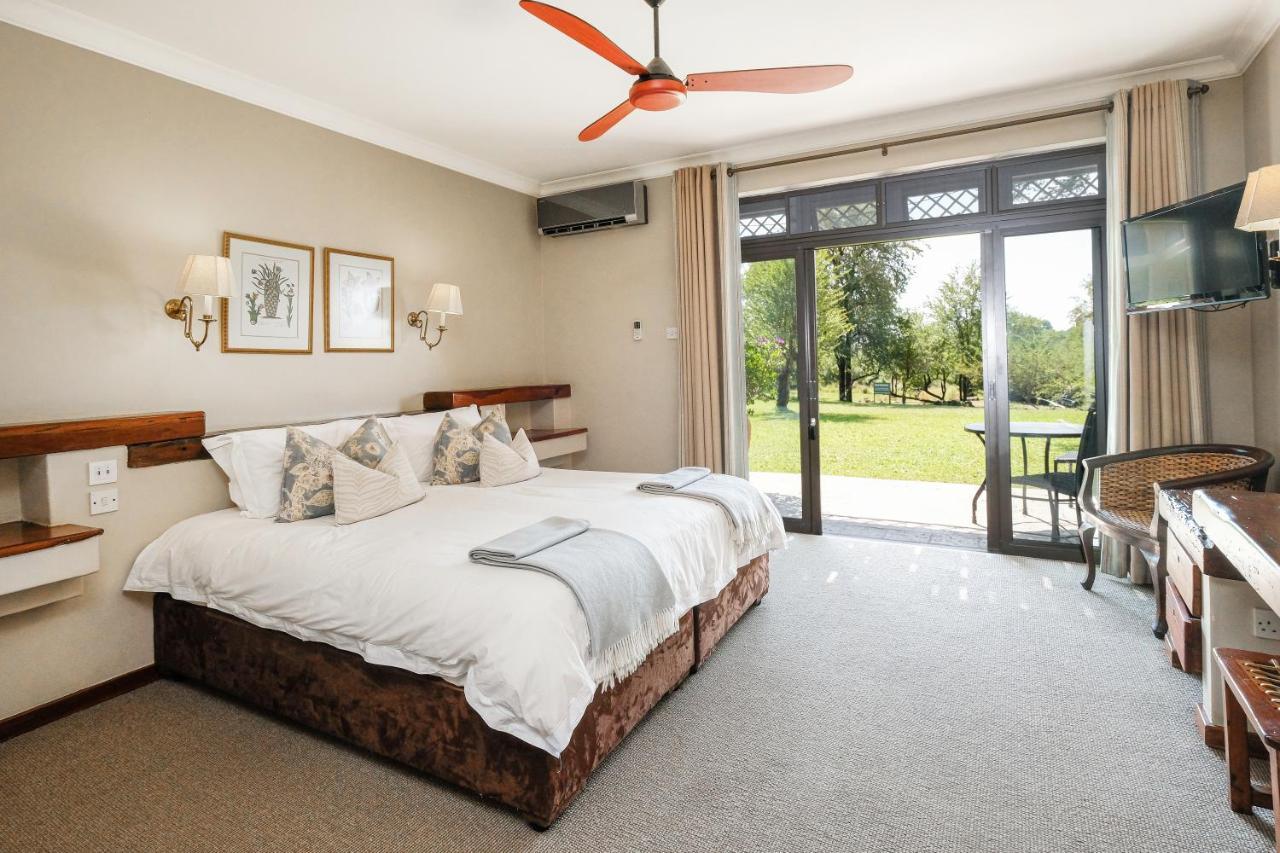 Standard Double or Twin Room,1377682424:JPEG