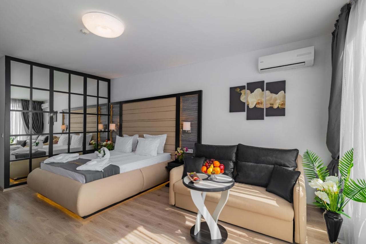 Chambre Premium avec Balcon - Accès Gratuit au Parc Aquatique