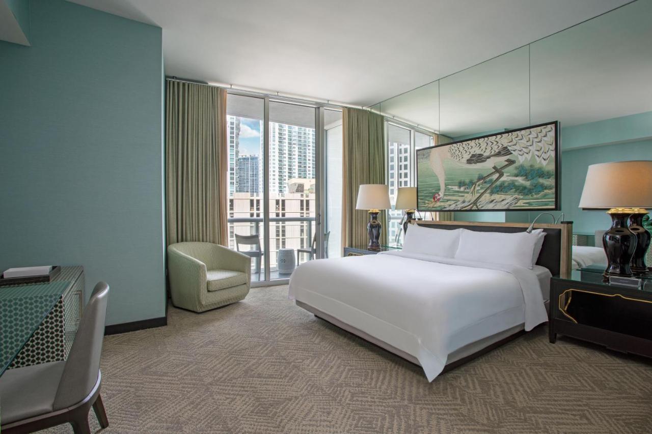 Large Superior King Room with Balcony
