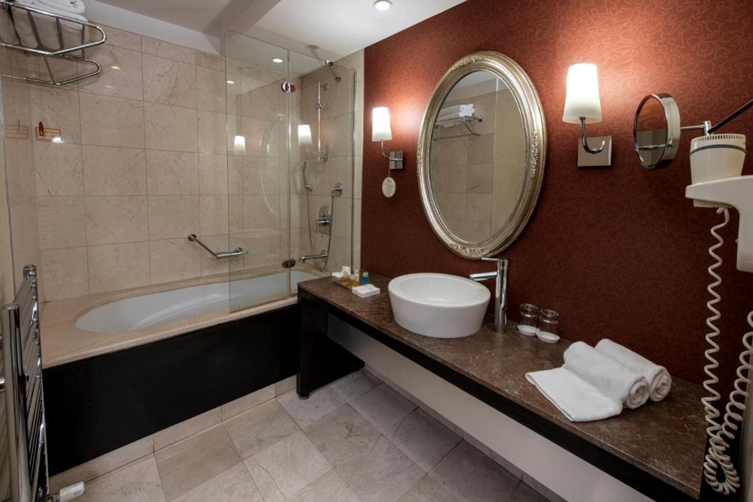 Standard Double Room,1389782366:JPEG