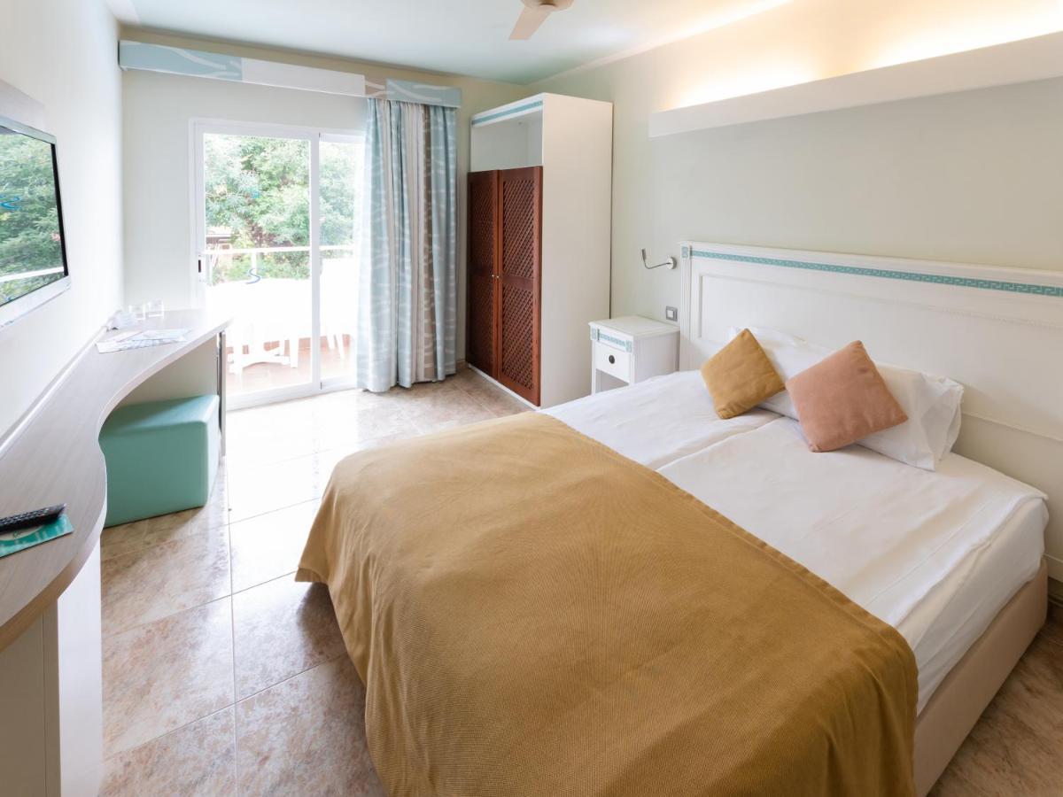 Double or Twin Room Balcony