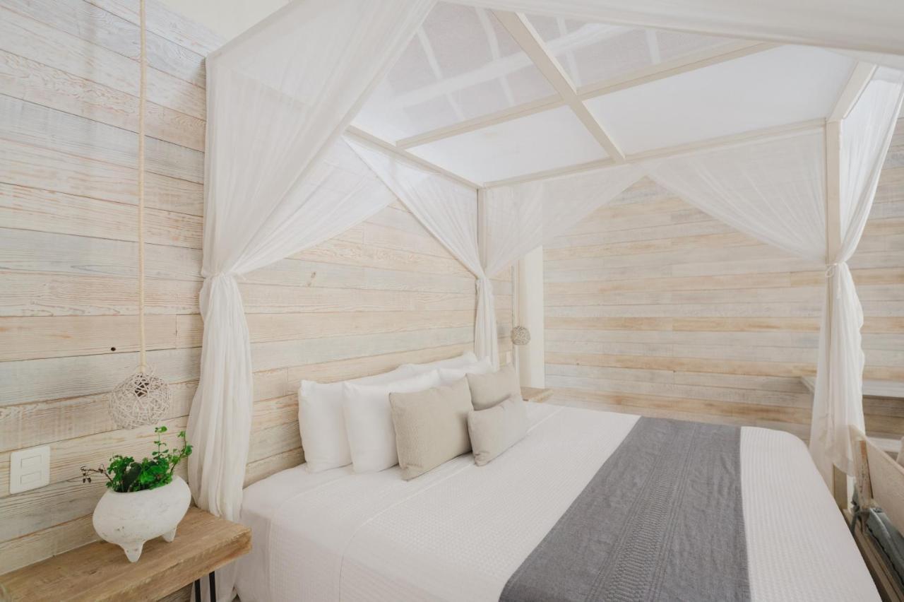 King Suite Garden View