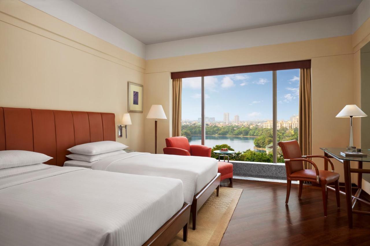 Quarto com 2 Camas de Solteiro