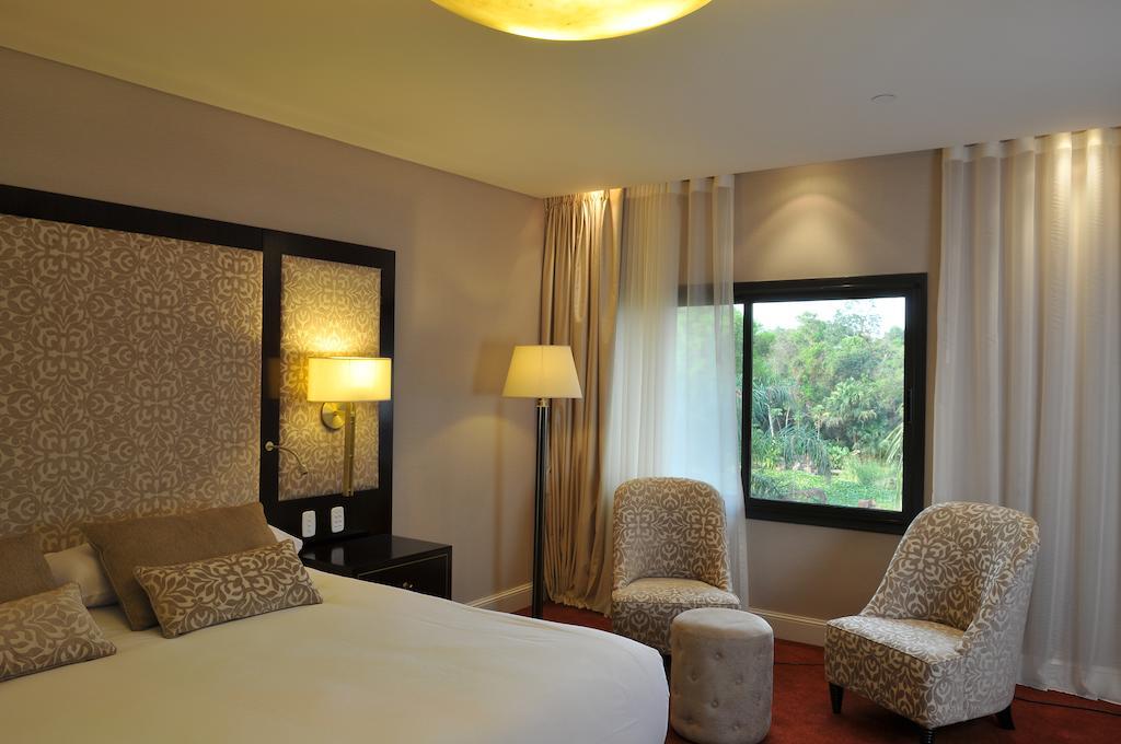 Executive Suite,316227105:JPEG