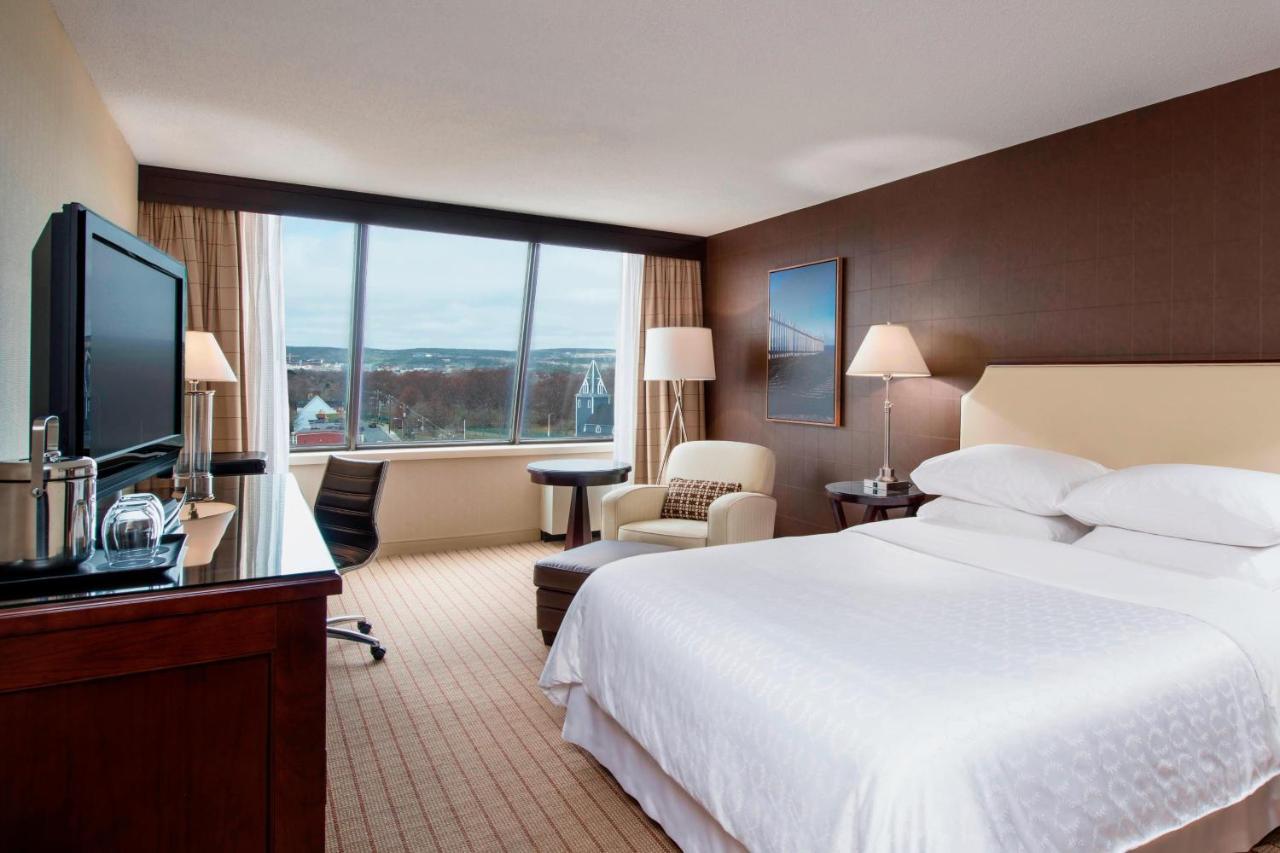 Guest room, 1 Queen, City view