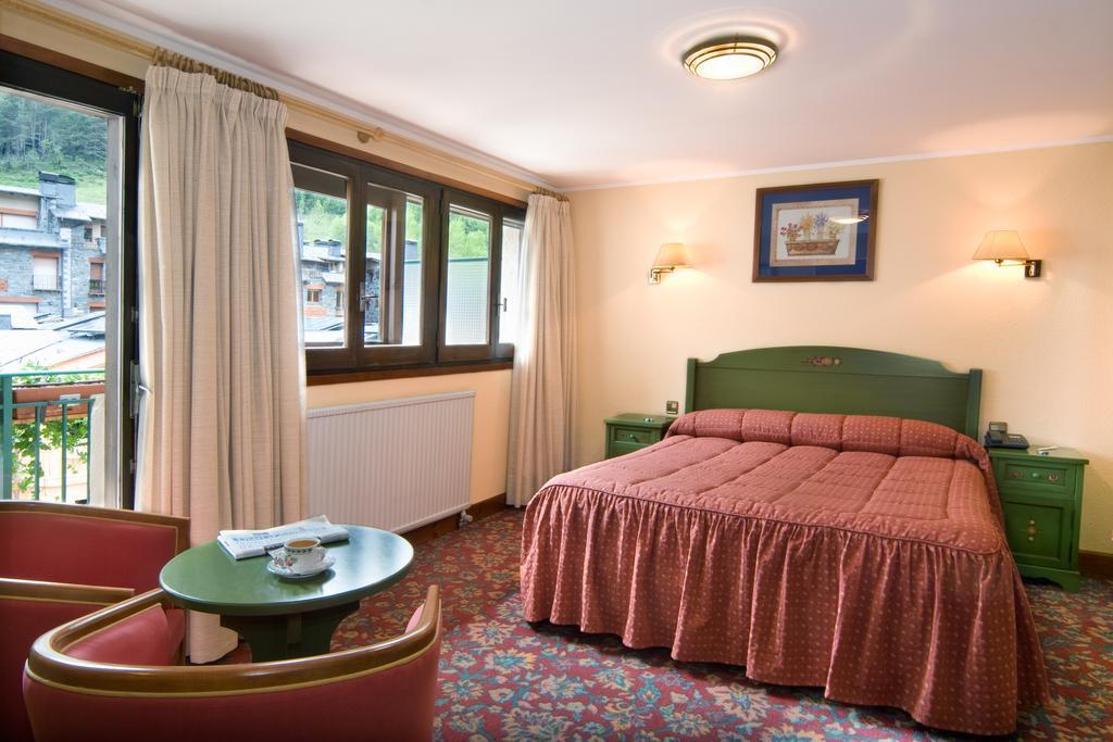 Habitación Doble con vistas al jardín
