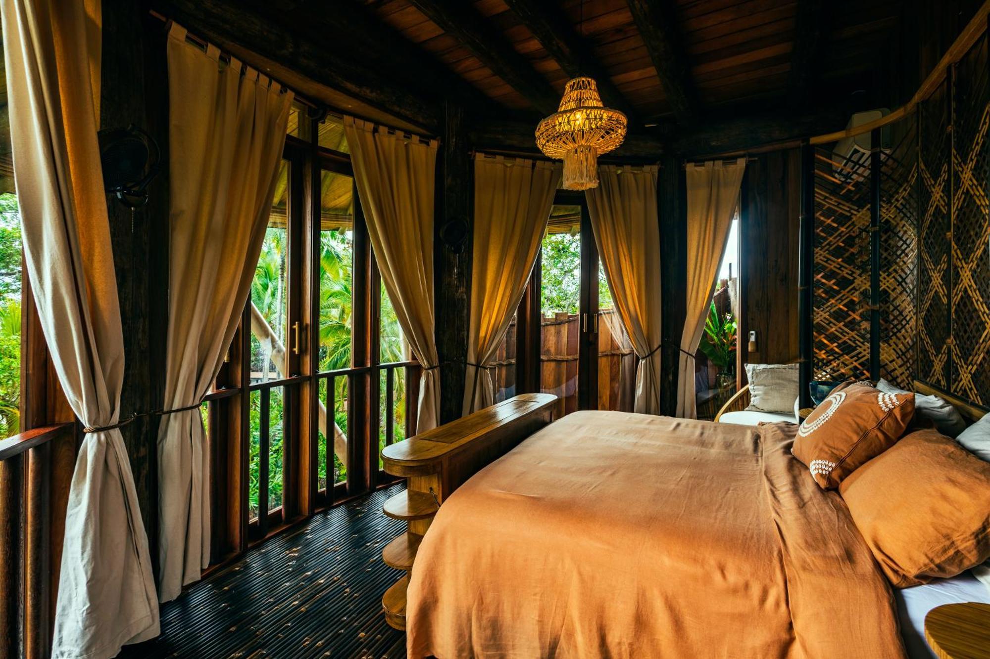 Chambre Lit King-Size - Vue sur Jardin