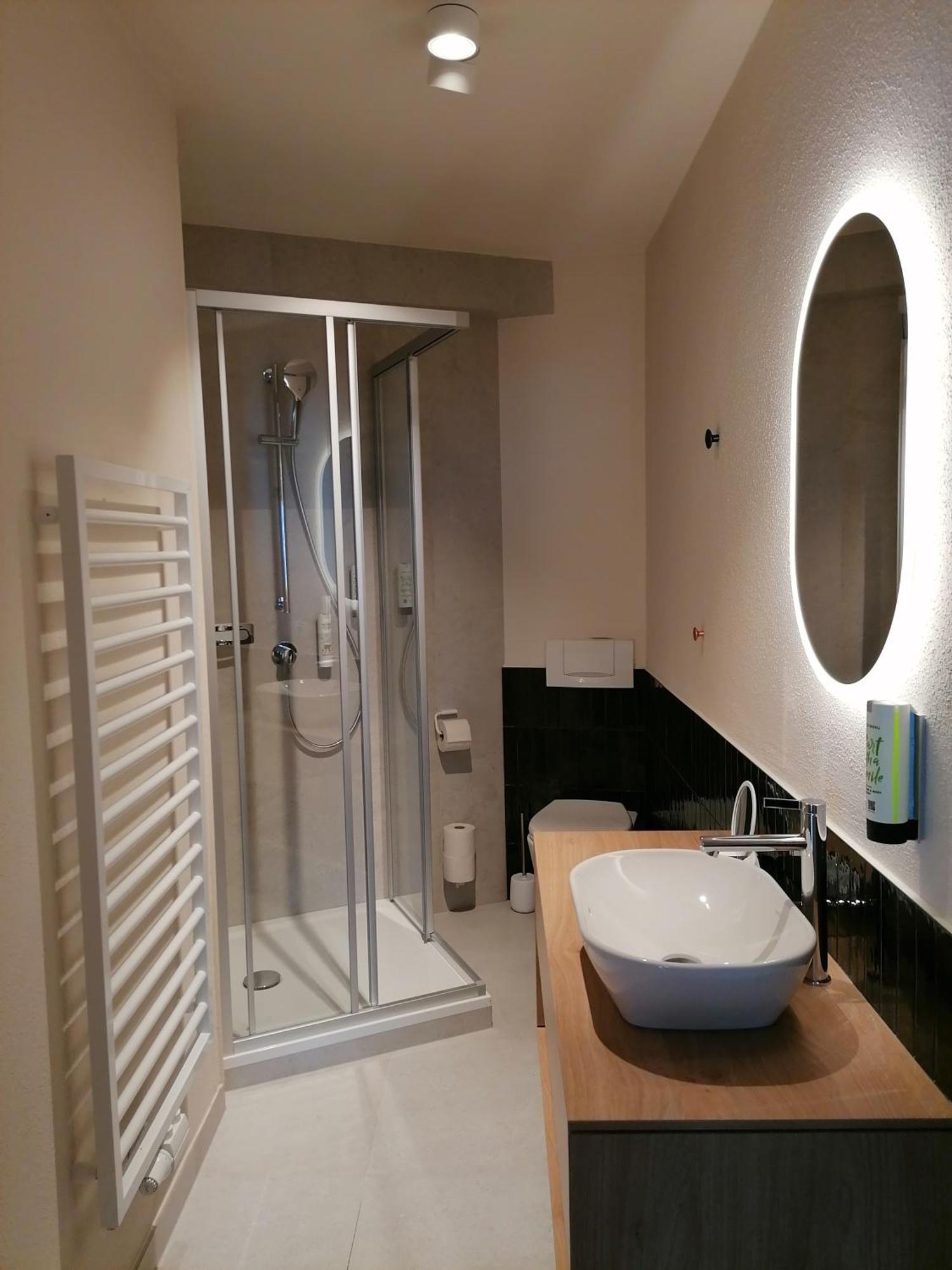 Standard Single Room,1609718187:JPEG