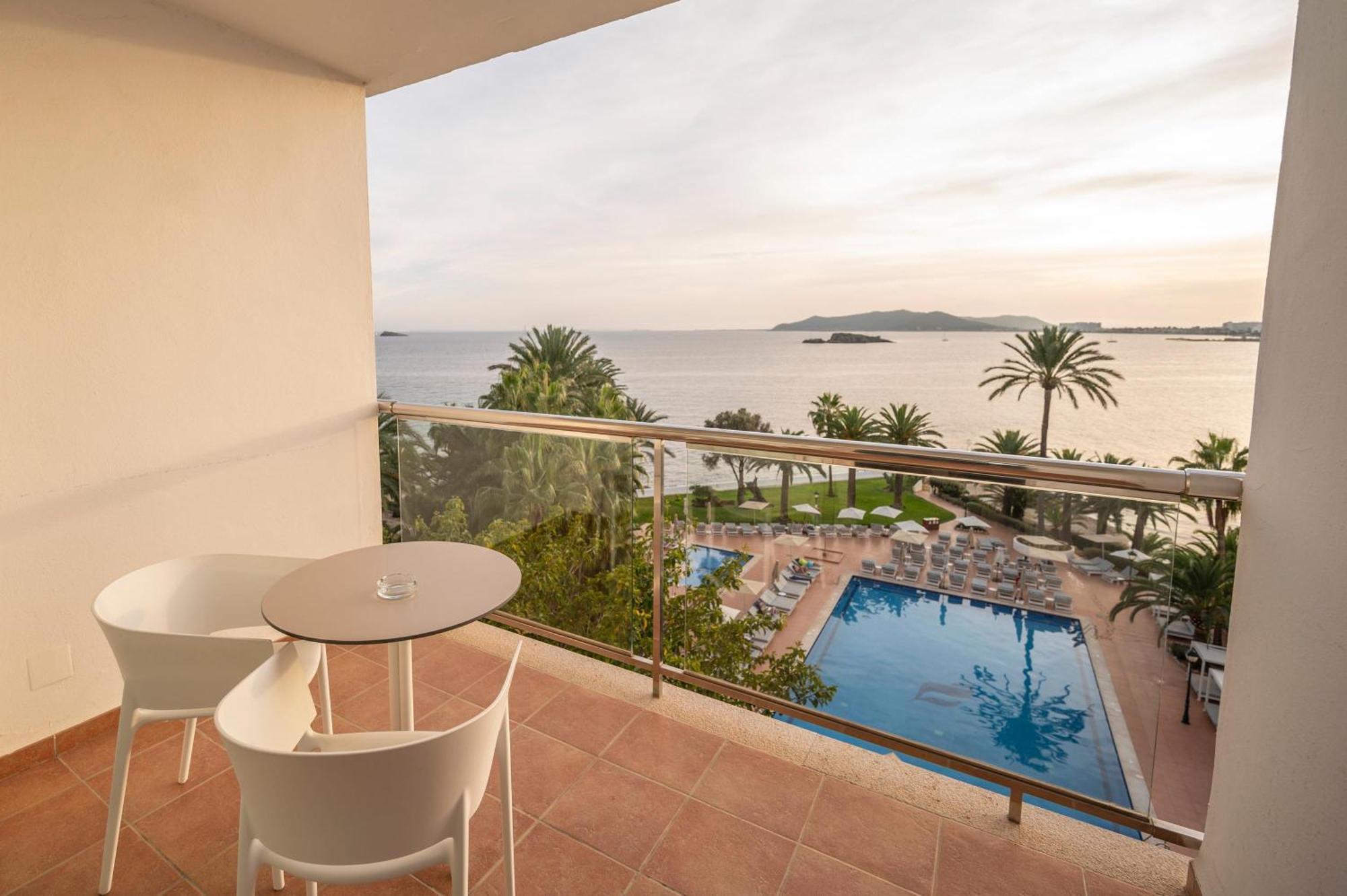 Chambre Double ou Lits Jumeaux - Vue sur Mer