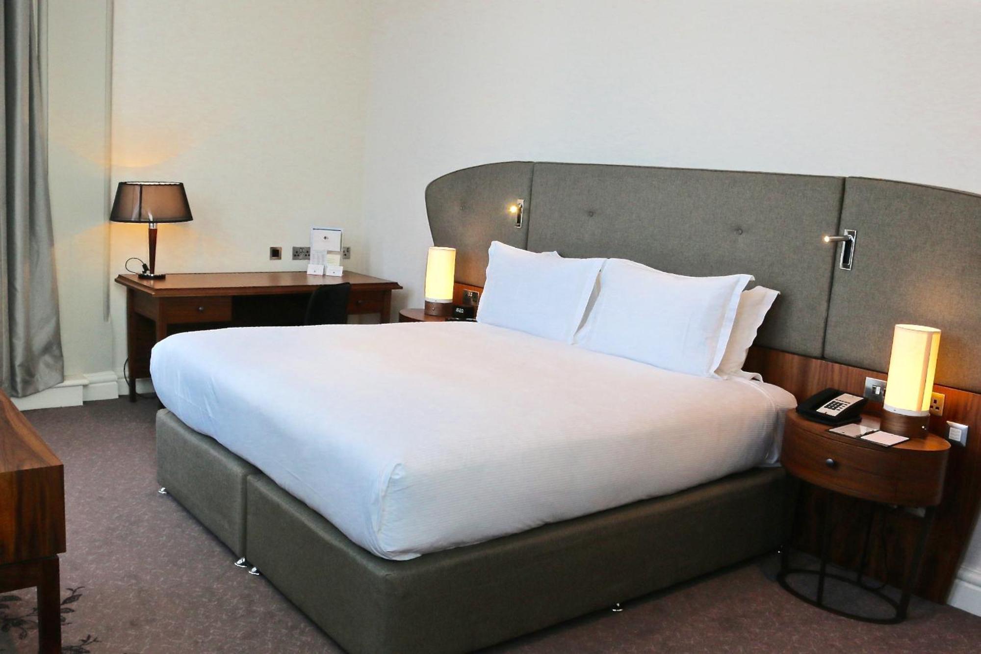 Quarto Superior com Cama King-size