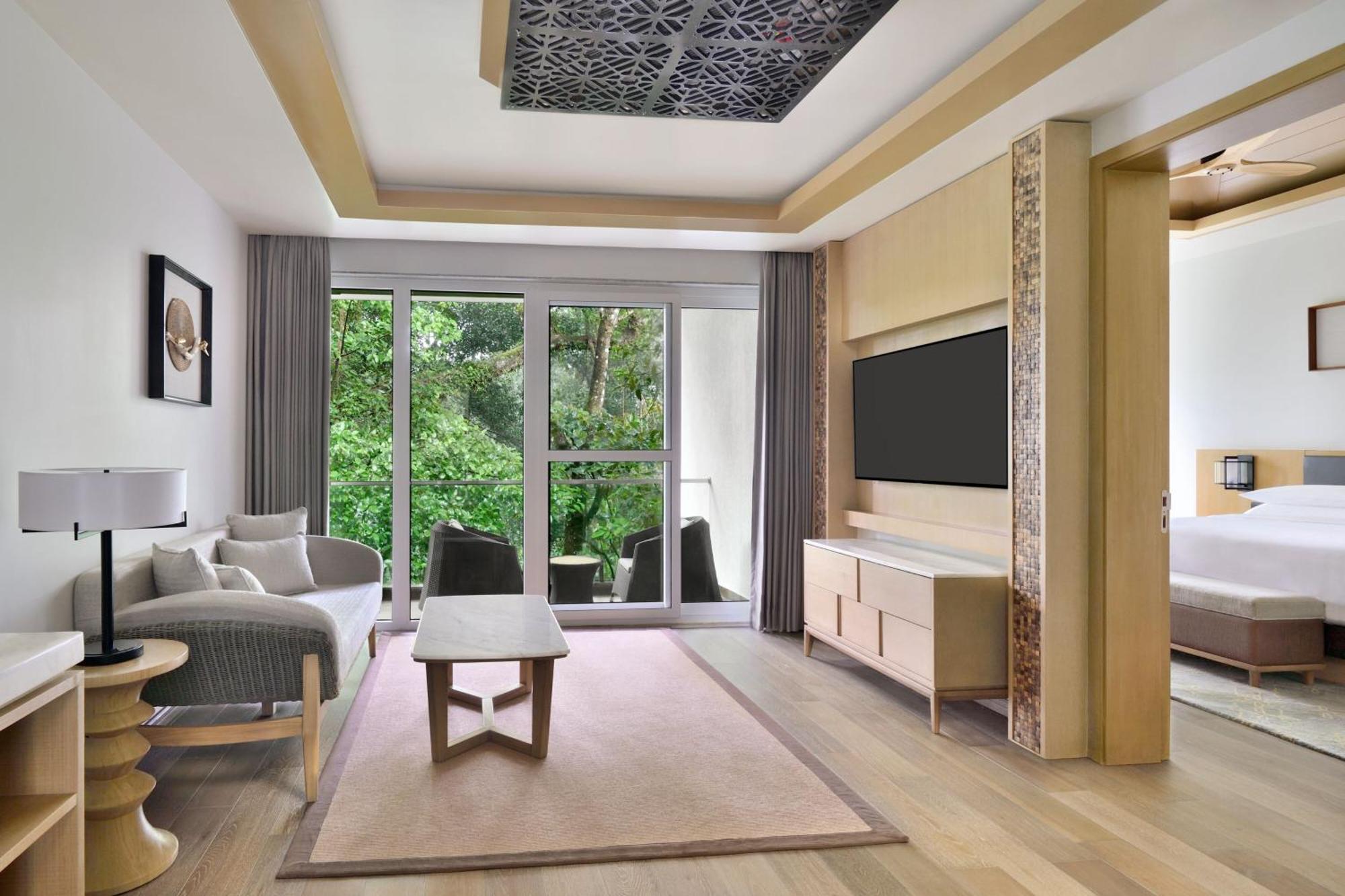 One-Bedroom Plantation King Villa with Sofa Bed
