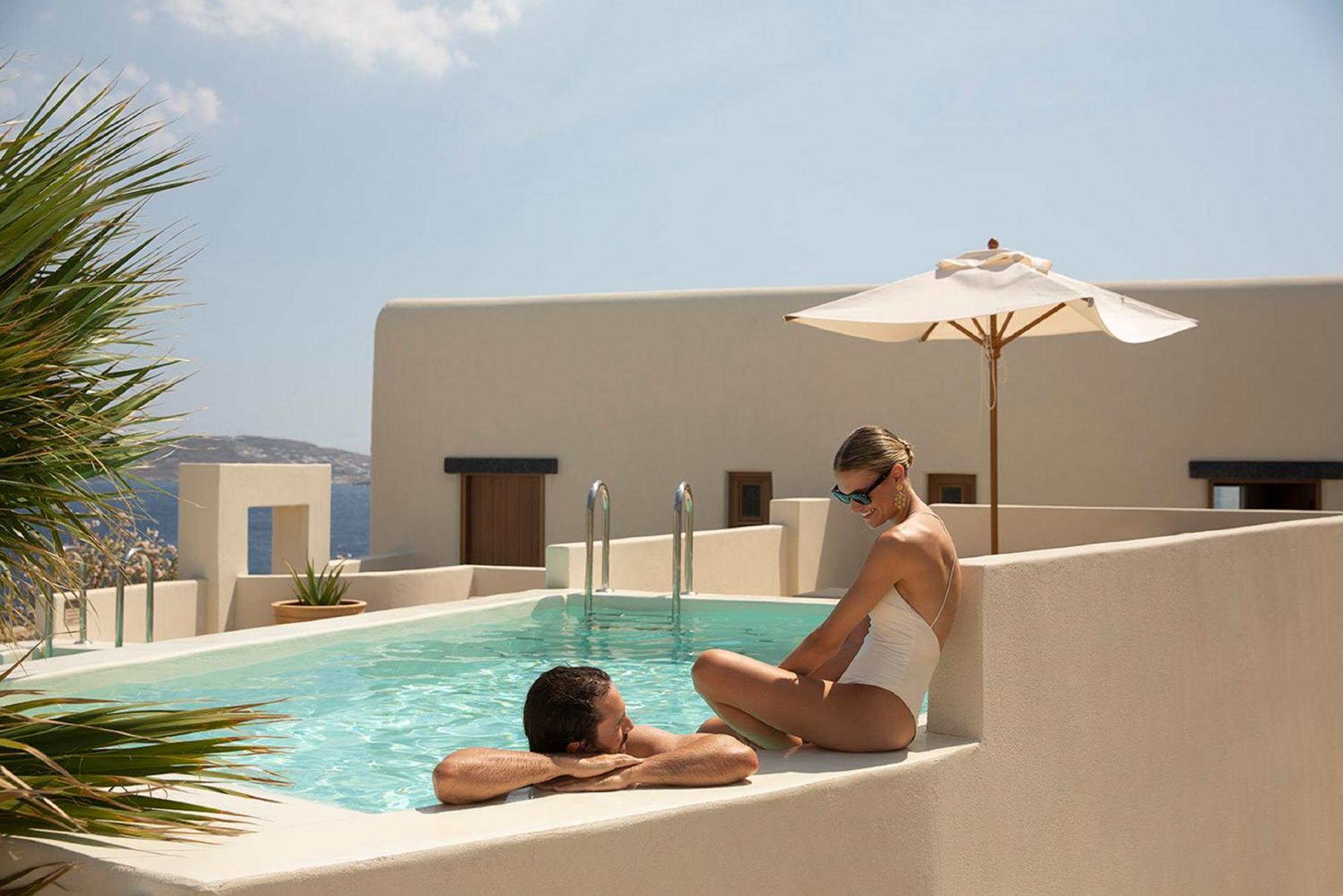 OMEON Signature Suite Sea View with Private Pool