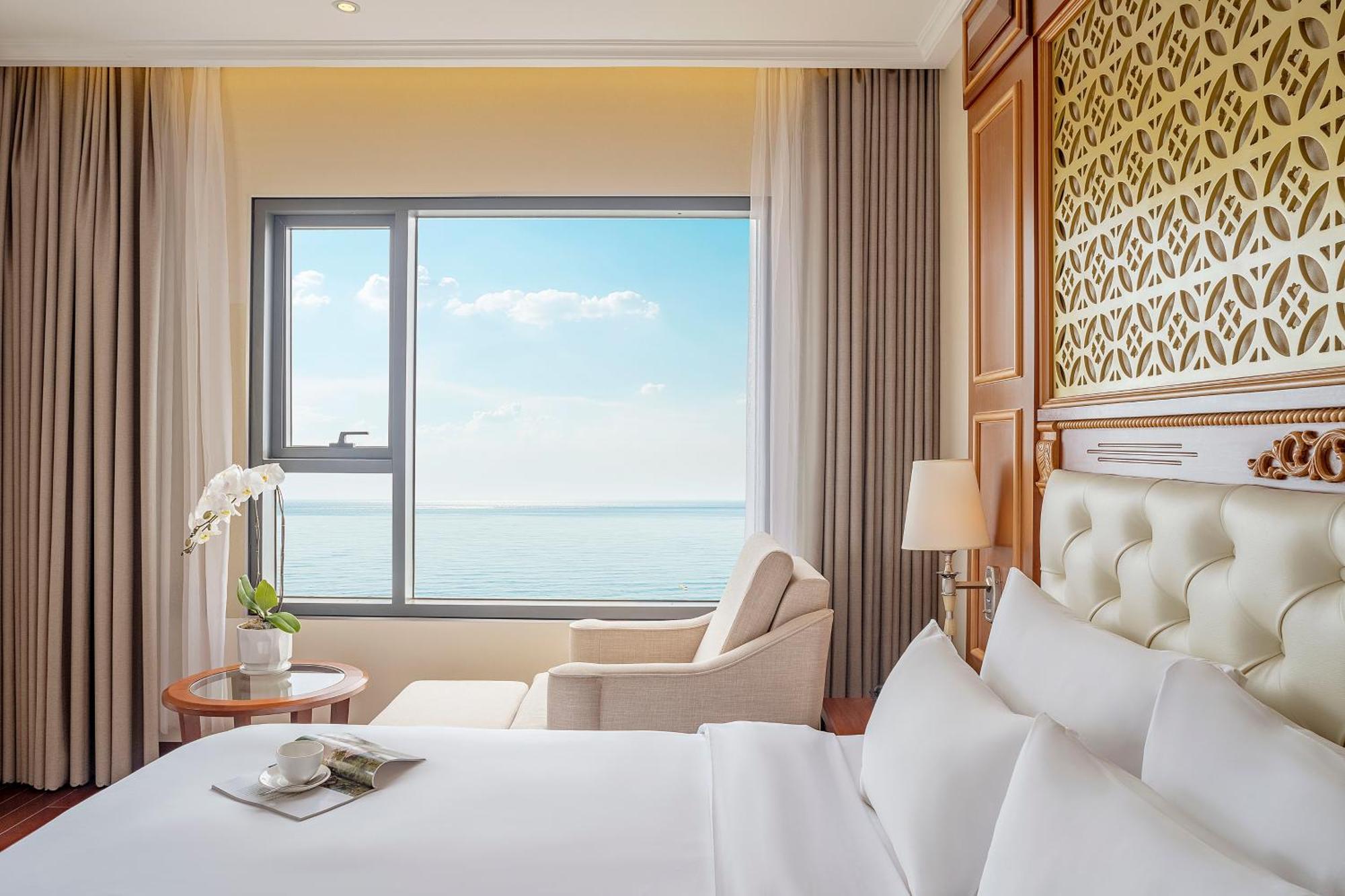 Junior Suite - Ocean Front