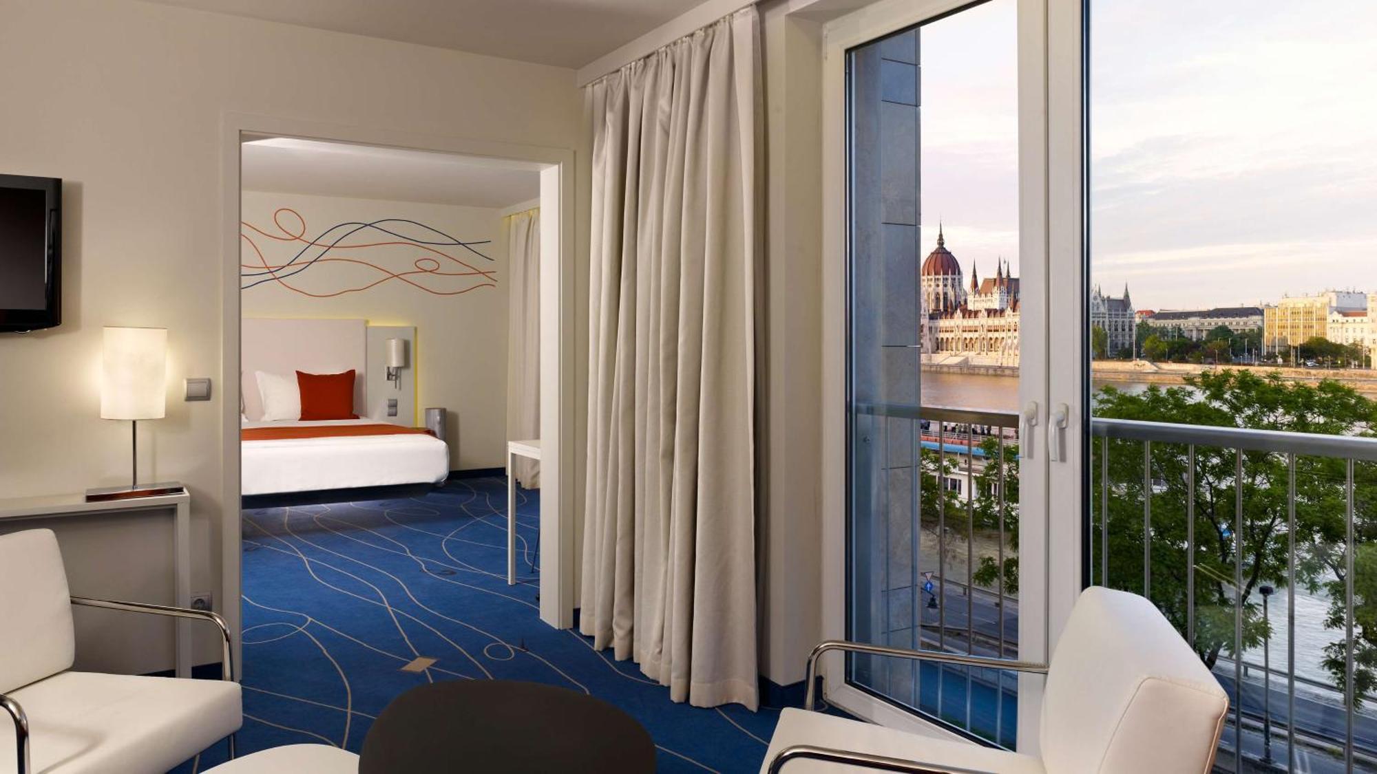 Suite de 1 dormitorio con vistas al río