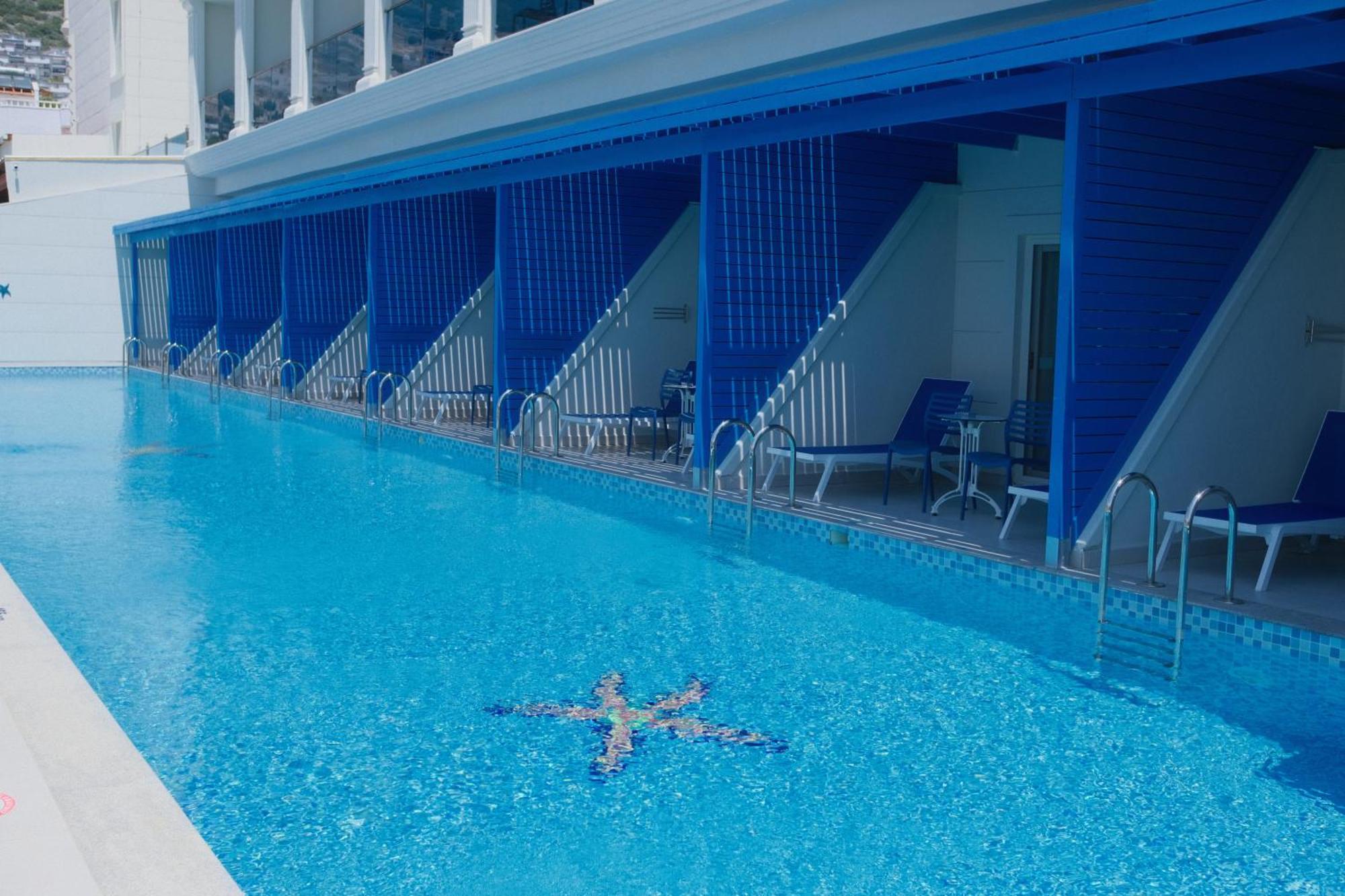 Superior Swim-Up