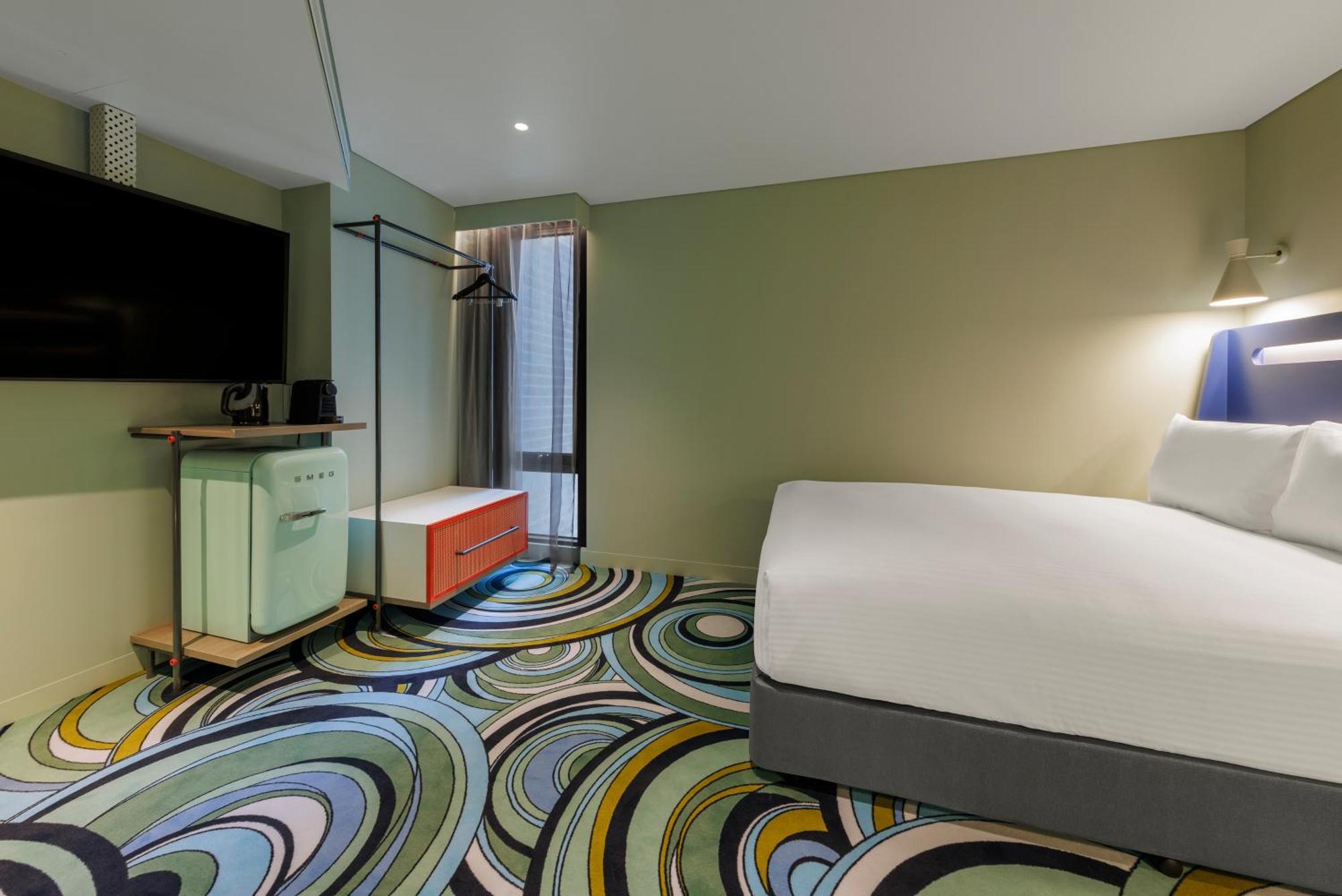 Adge Accessible Queen Room