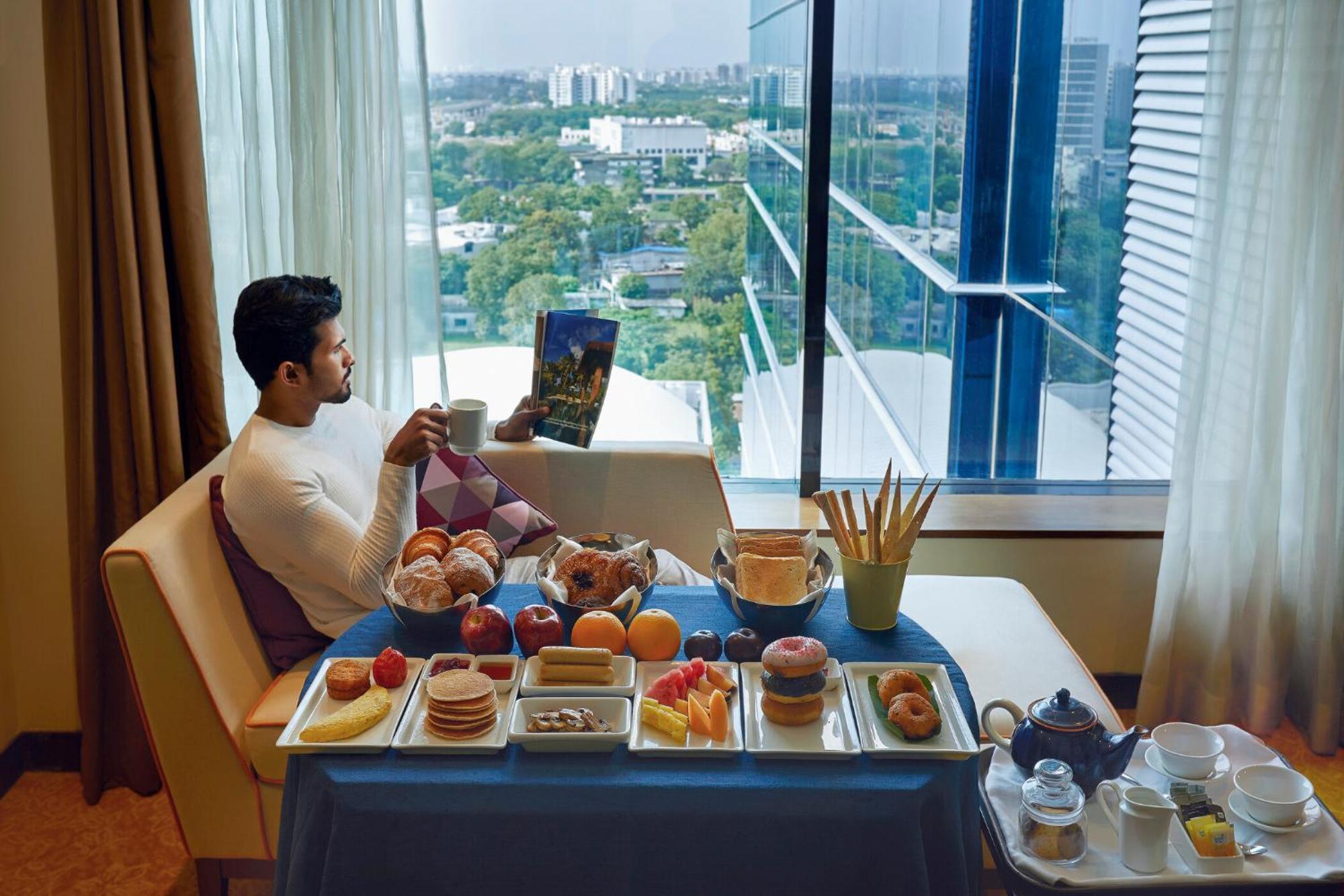Superior Room:2 Twin Bed  - - 20% Discount of Food & Beverages and Laundry