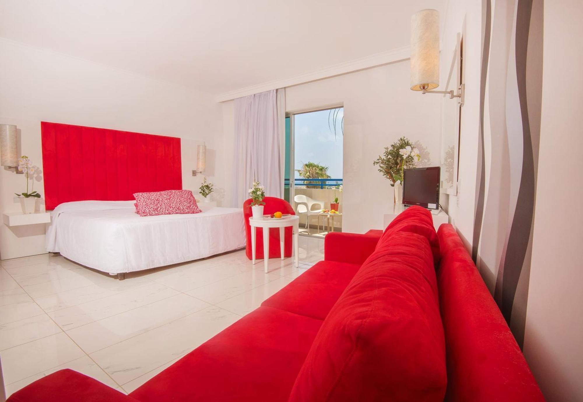 Standard Double or Twin Room Sea View
