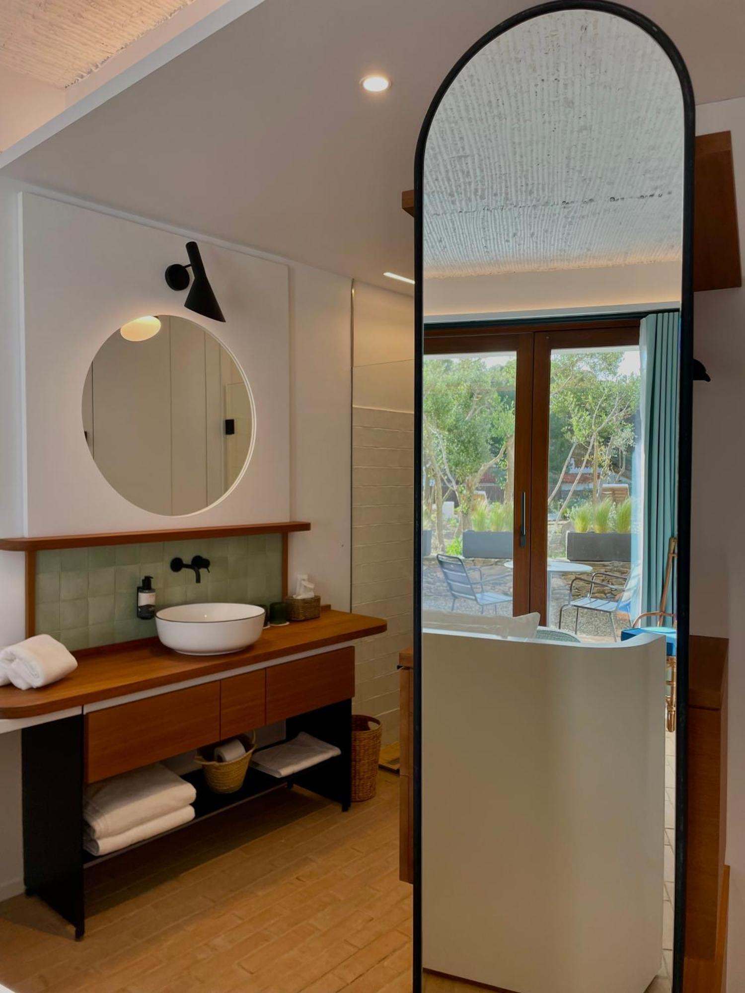 Double Room Pool View